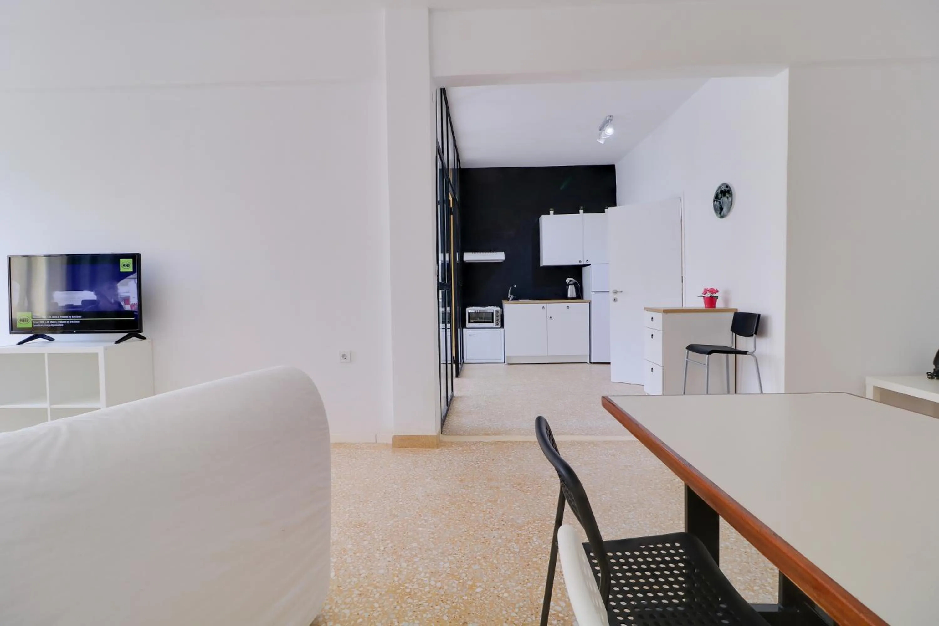 Kitchen or kitchenette in athens.apartotel.1