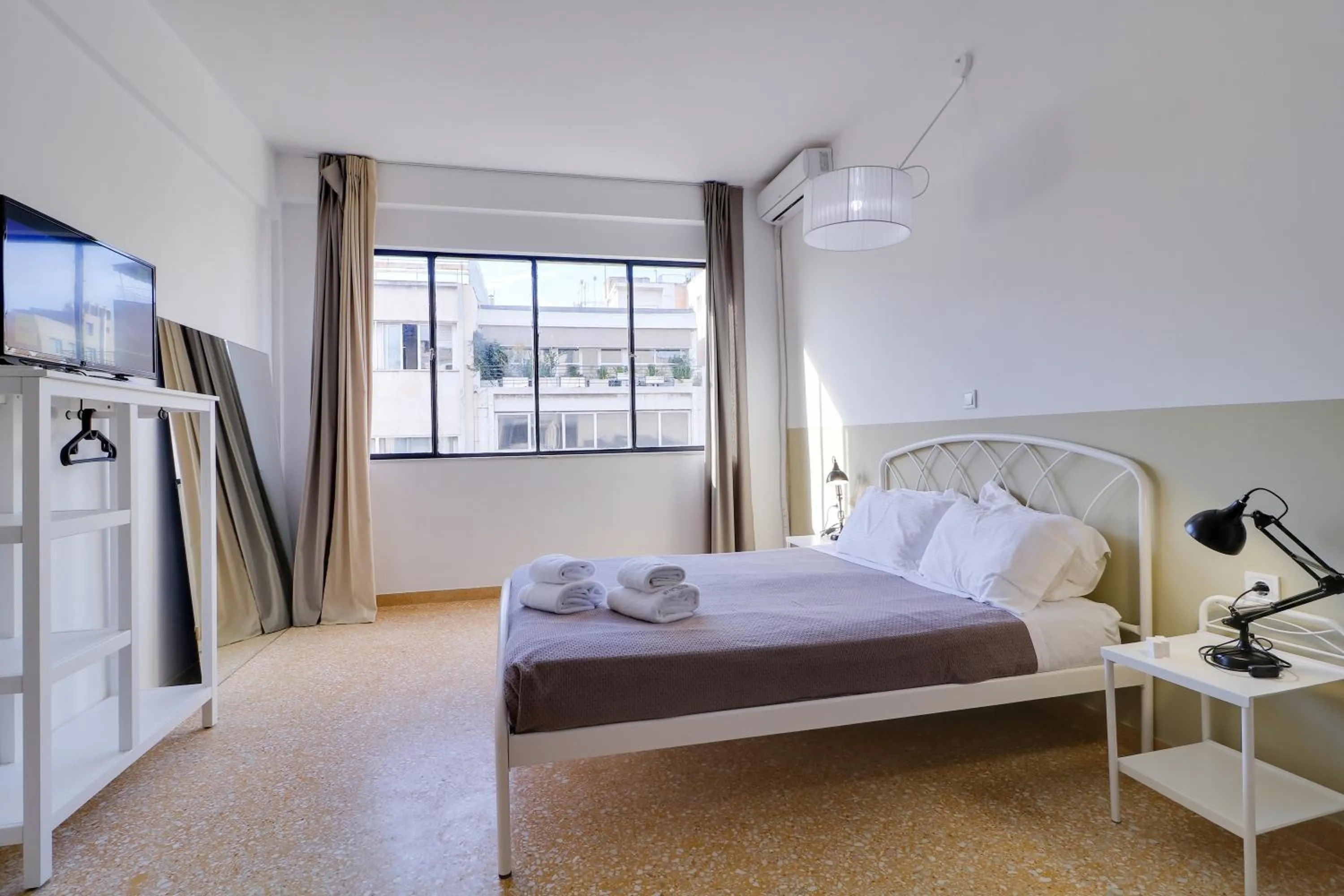 Bedroom, Bed in athens.apartotel.1