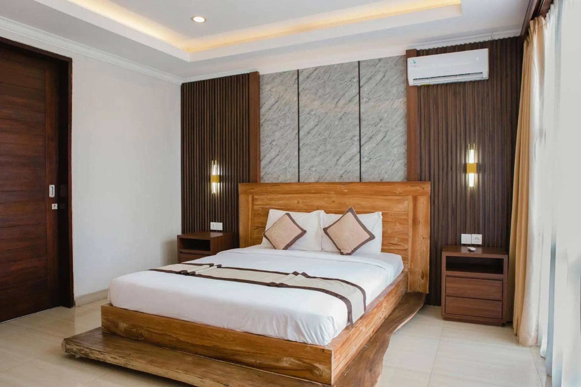 Bedroom, Bed in White Lotus Villas Seminyak