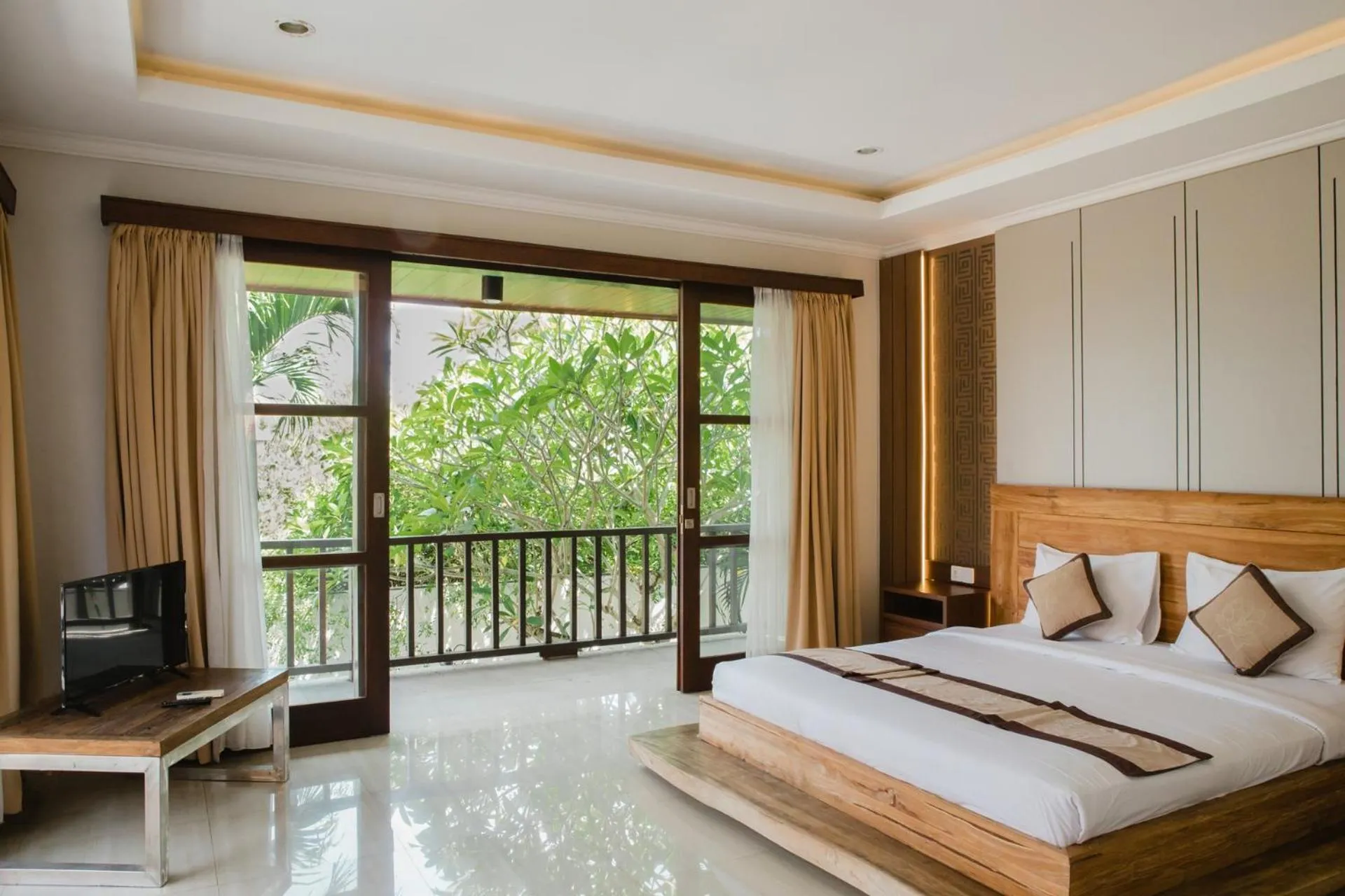 Bedroom, Bed in White Lotus Villas Seminyak