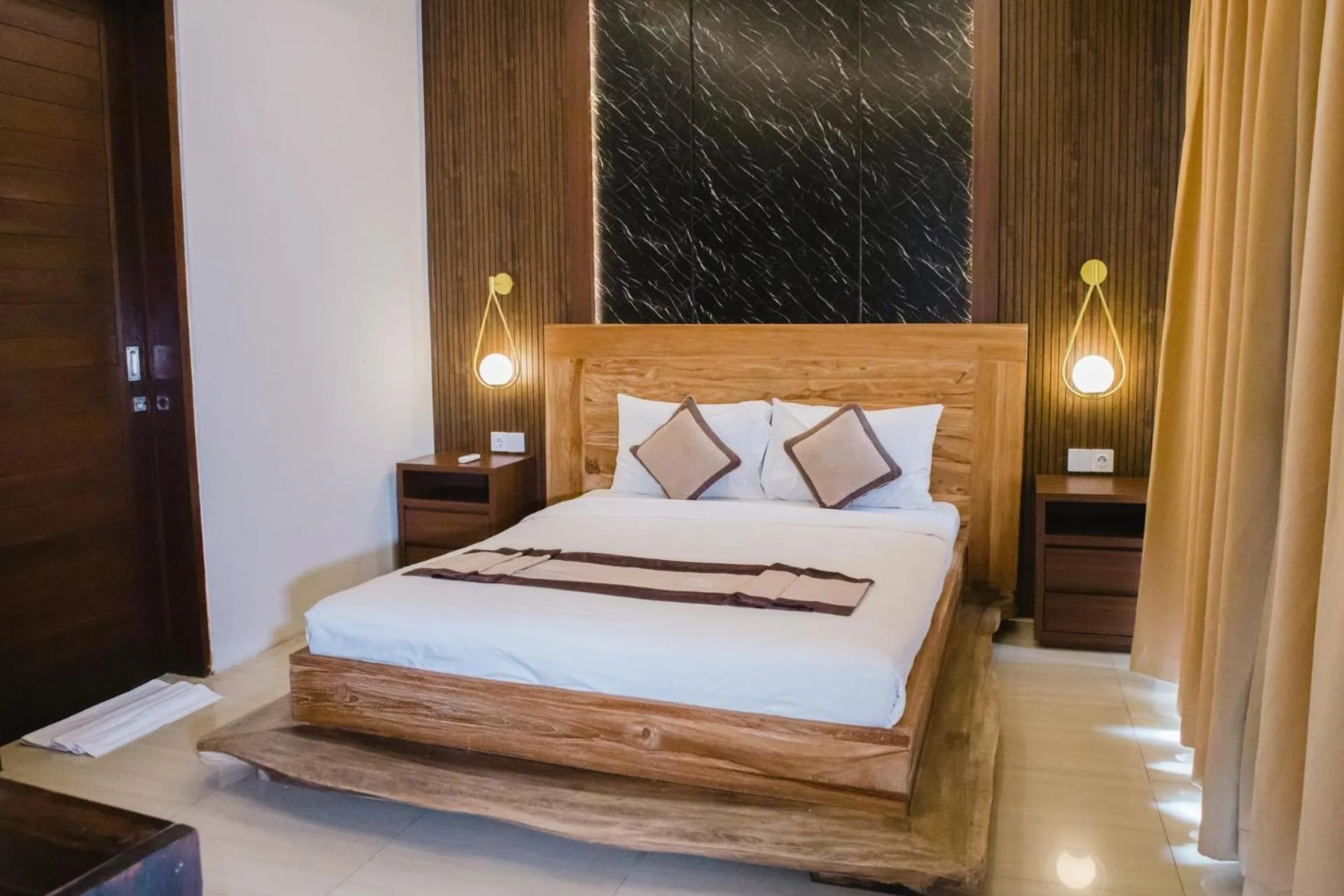 Bedroom, Bed in White Lotus Villas Seminyak