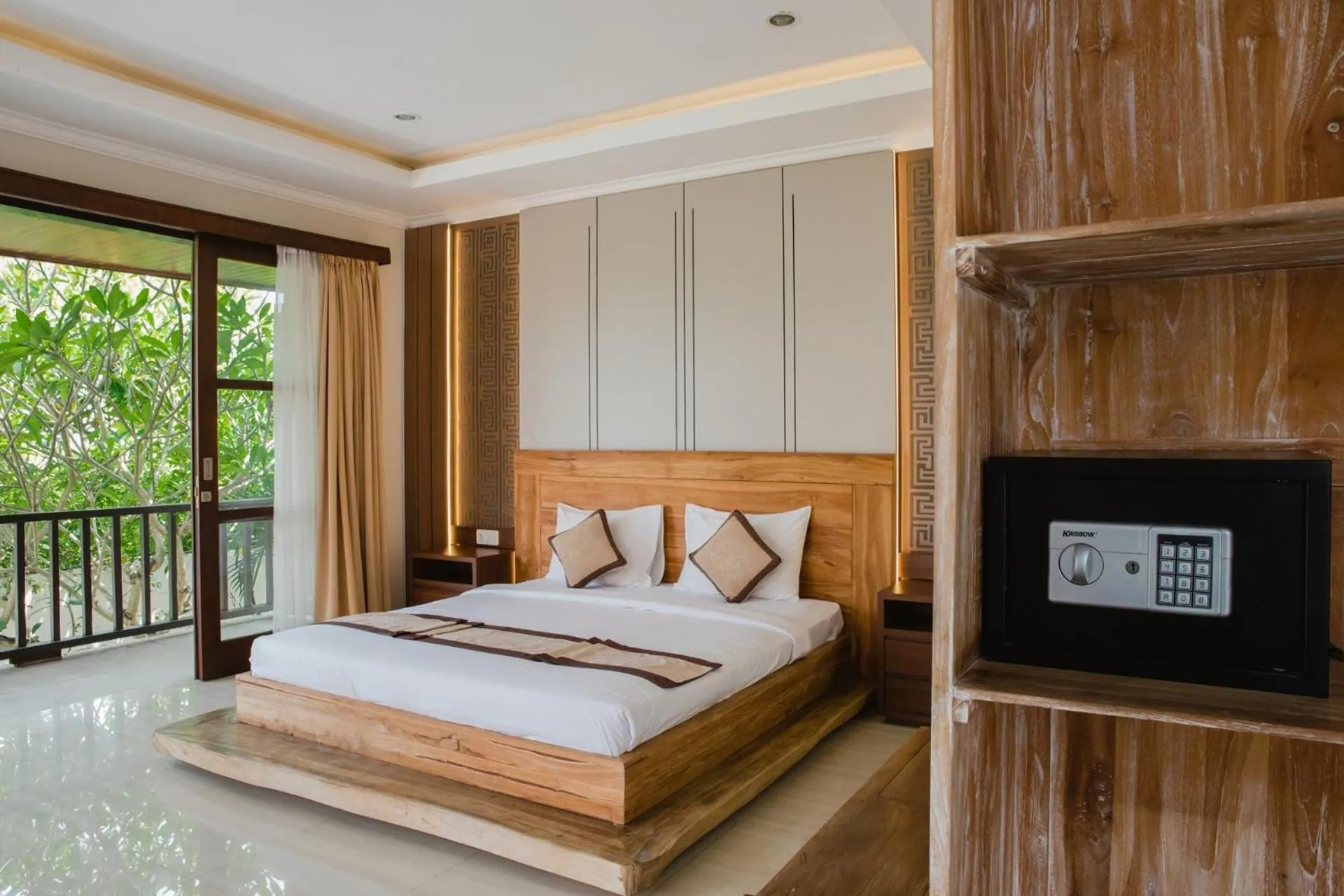 Bedroom, Bed in White Lotus Villas Seminyak