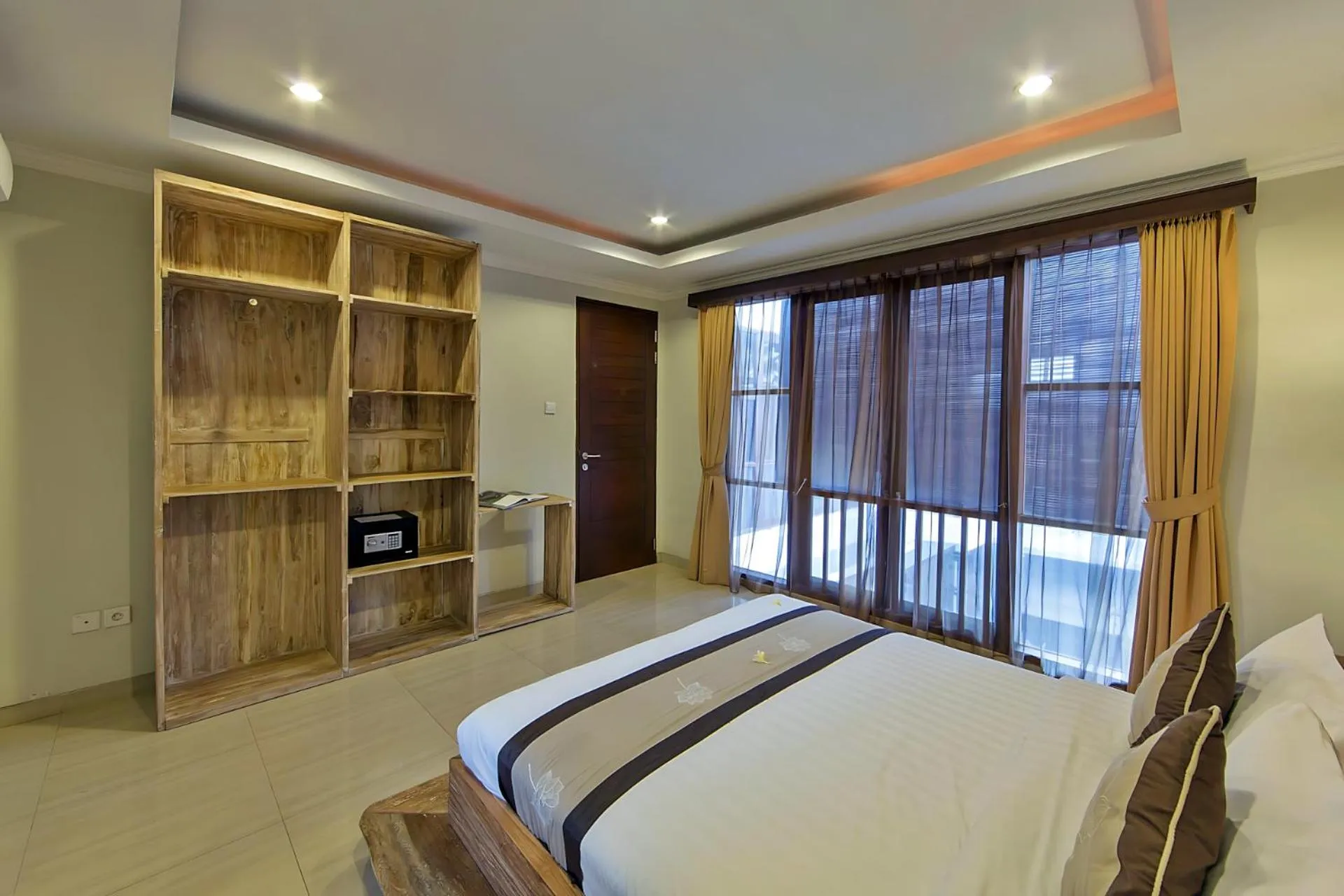 Bedroom, Bed in White Lotus Villas Seminyak