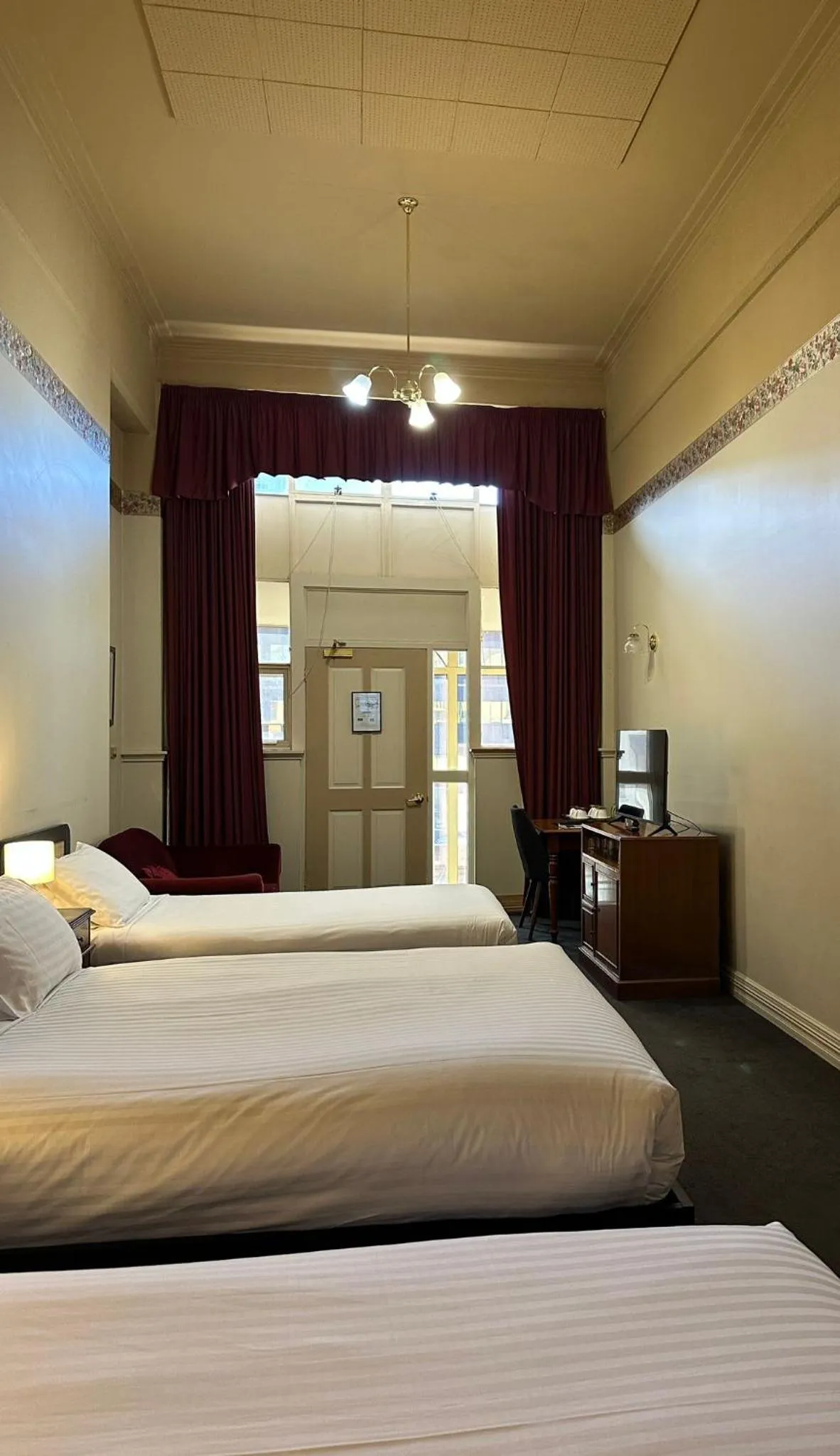 Bedroom, Bed in The Macquarie Hobart