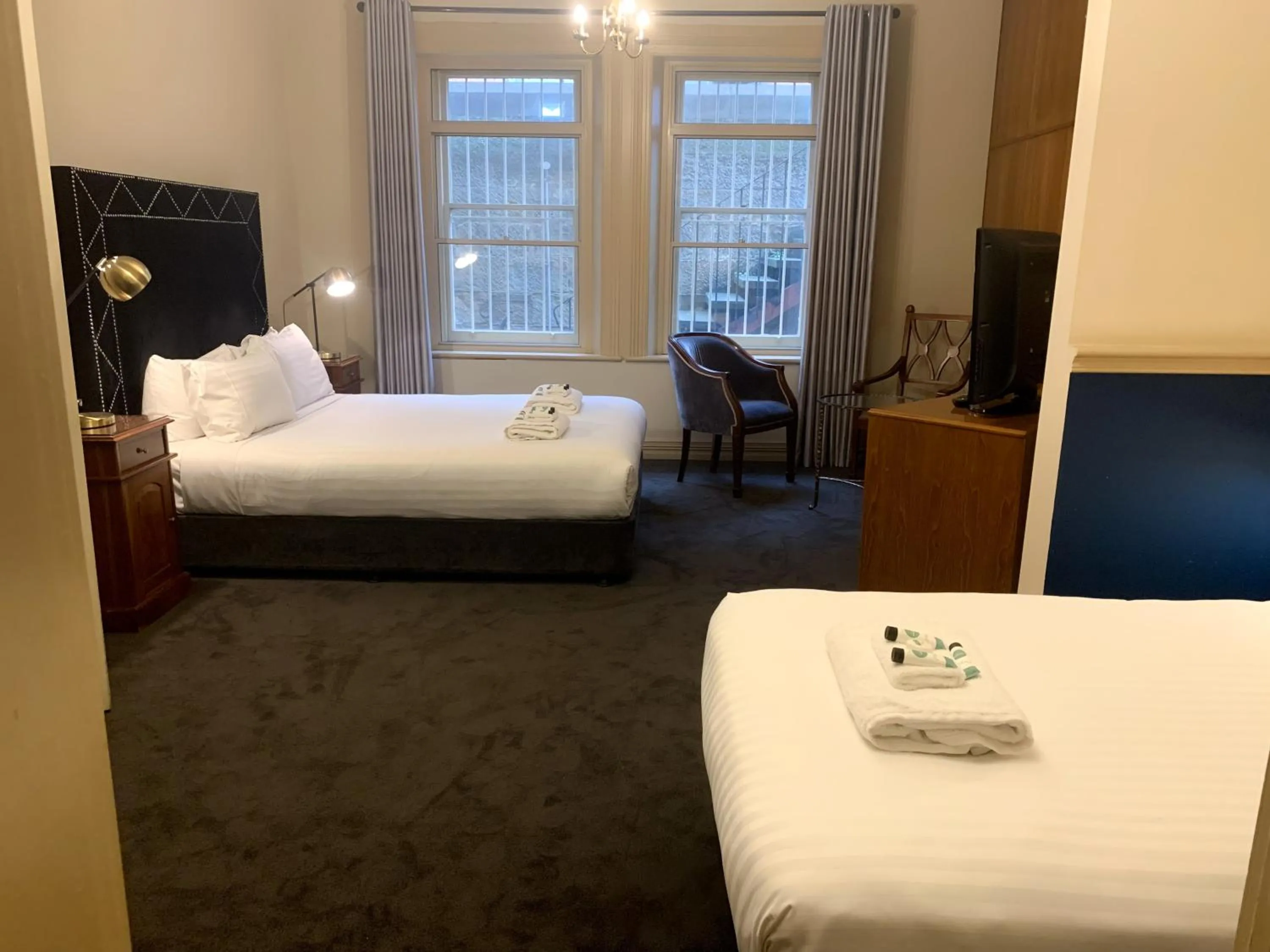 Photo of the whole room, Bed in The Macquarie Hobart
