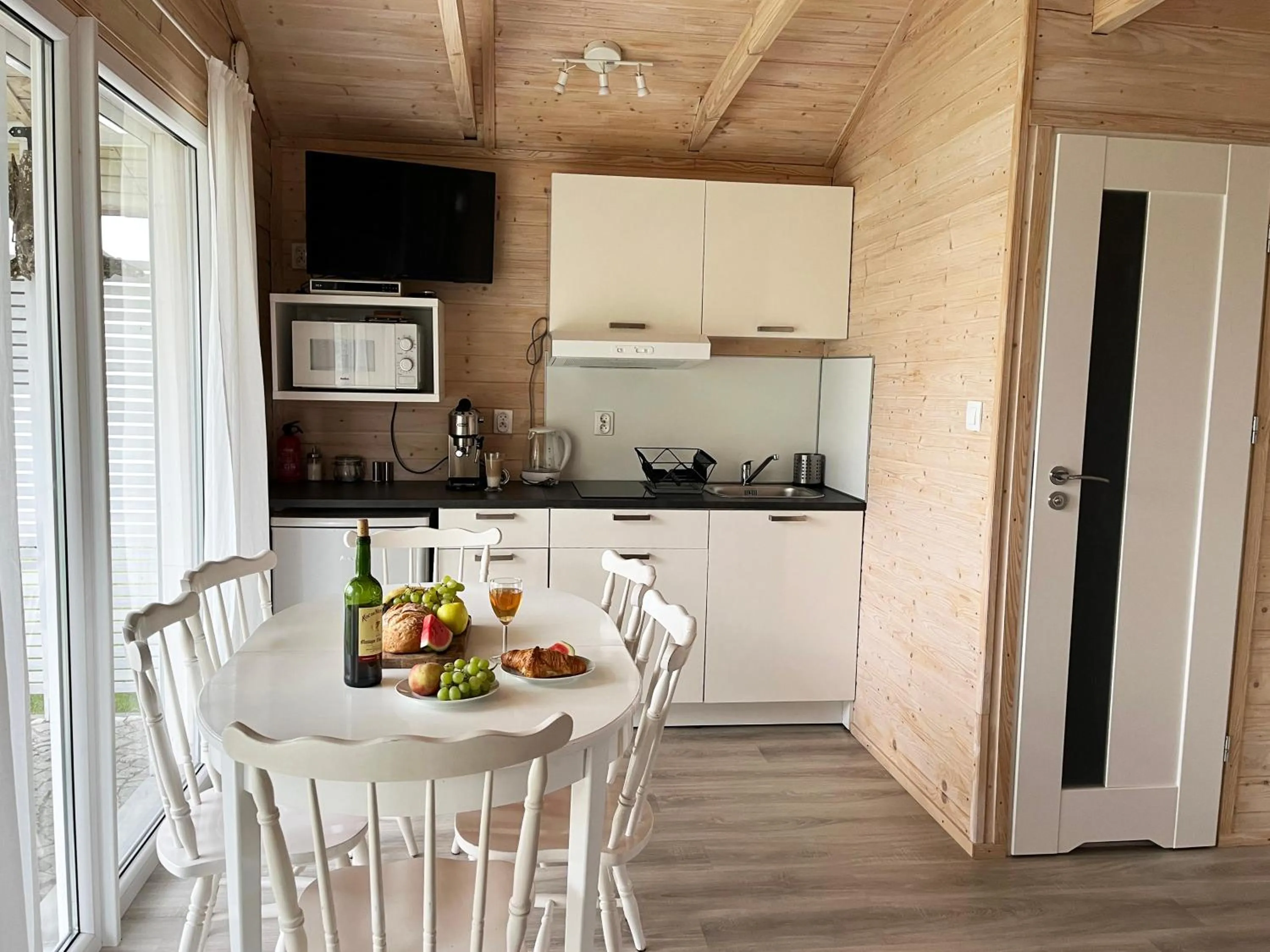 Coffee/tea facilities in Domki Laba