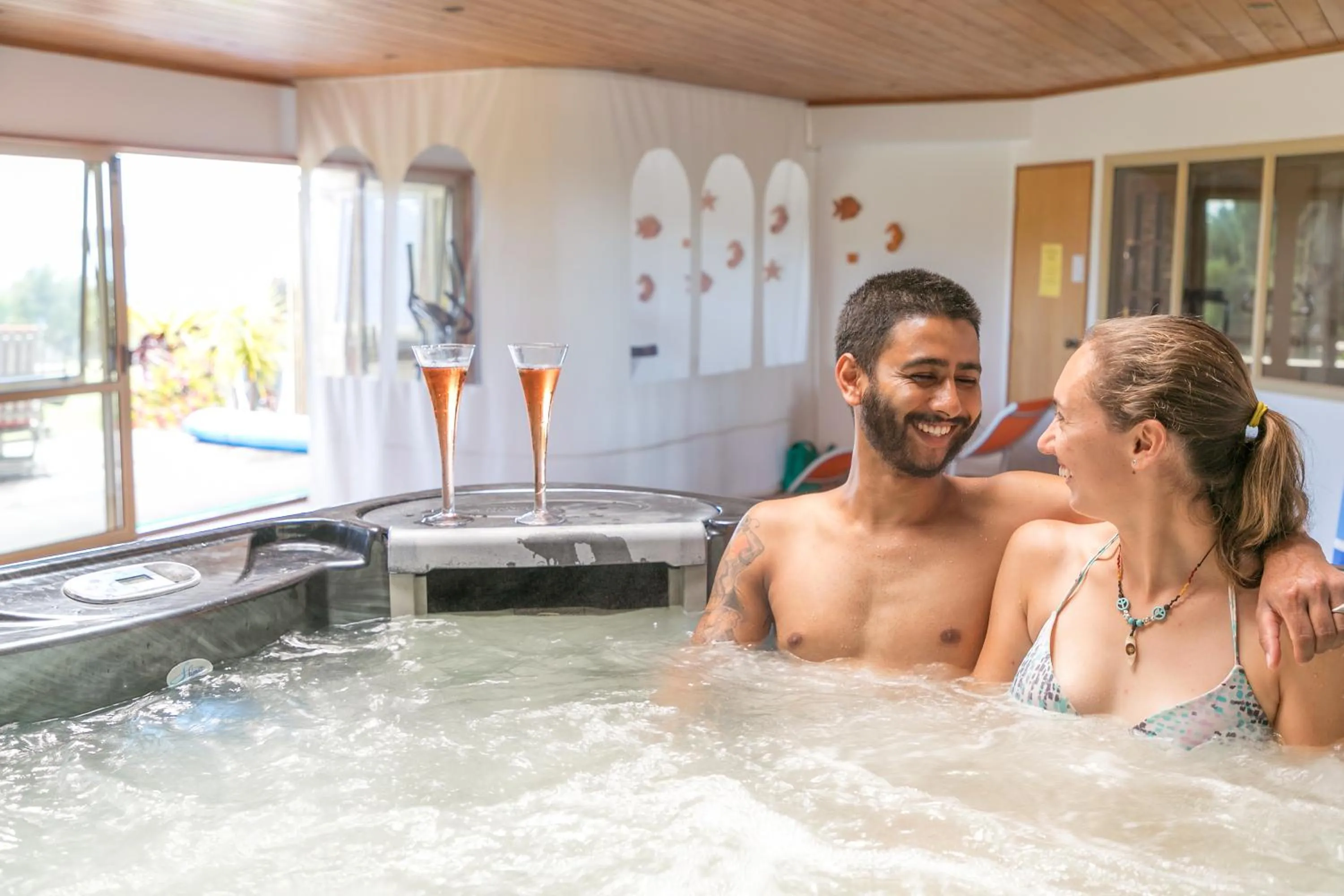 Hot Tub in Chalet Romantica