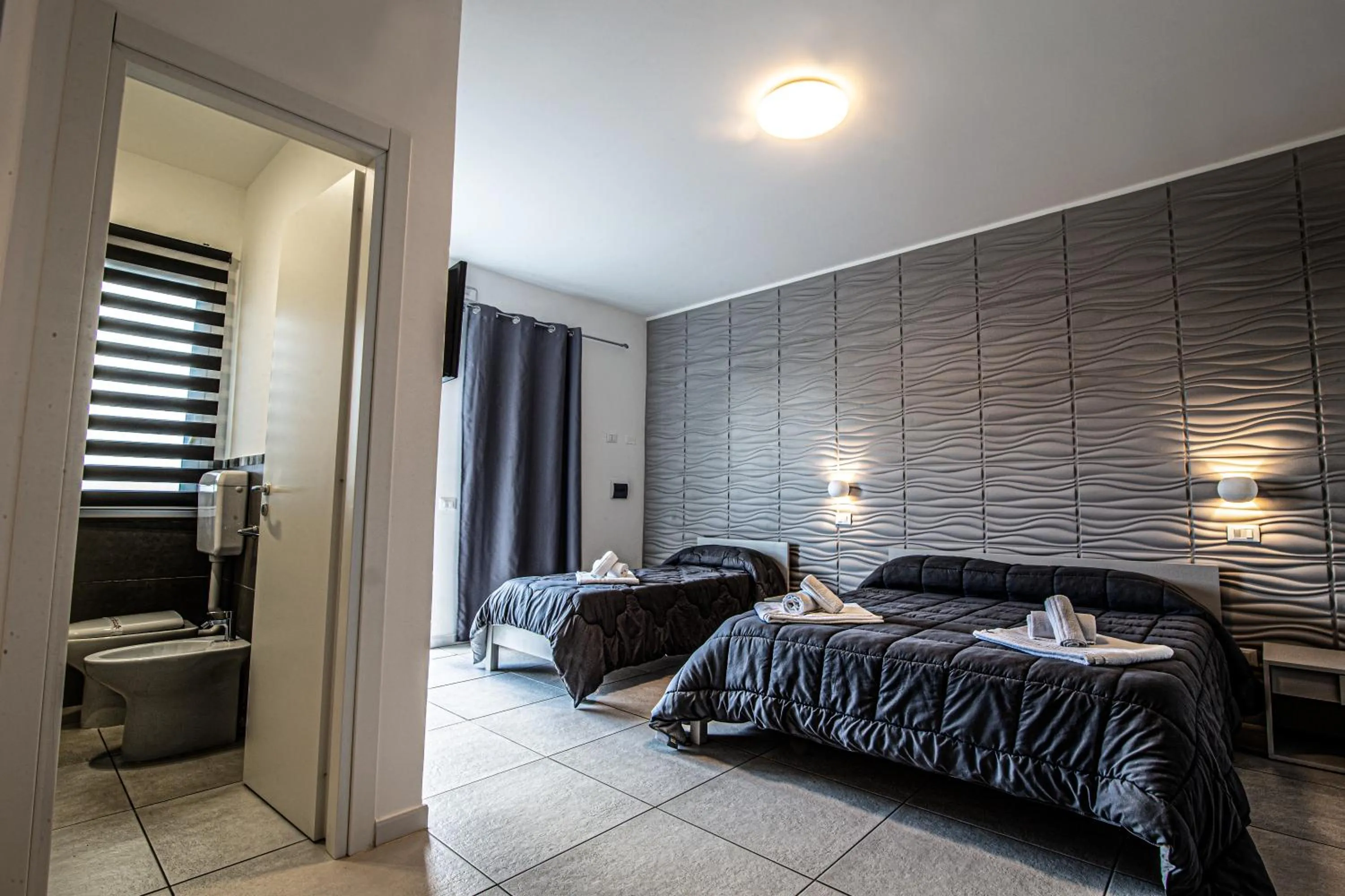 Bedroom, Bed in Piano Monaco