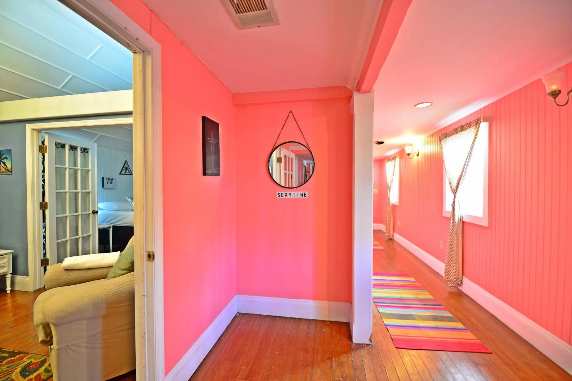 Bed in Historic Apartment in the Heart of Christiansted