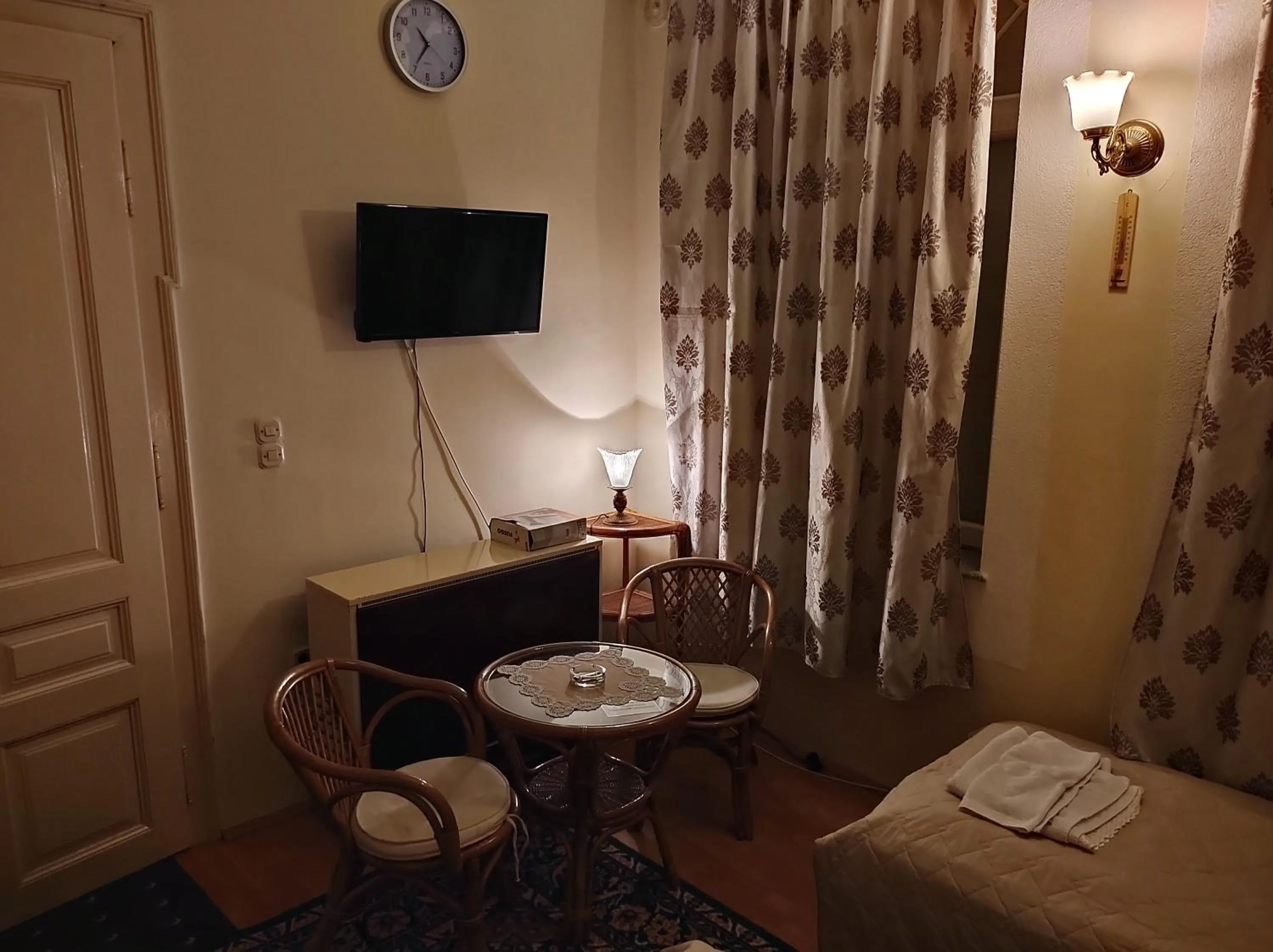 TV and multimedia, Bed in Guest House Prilep