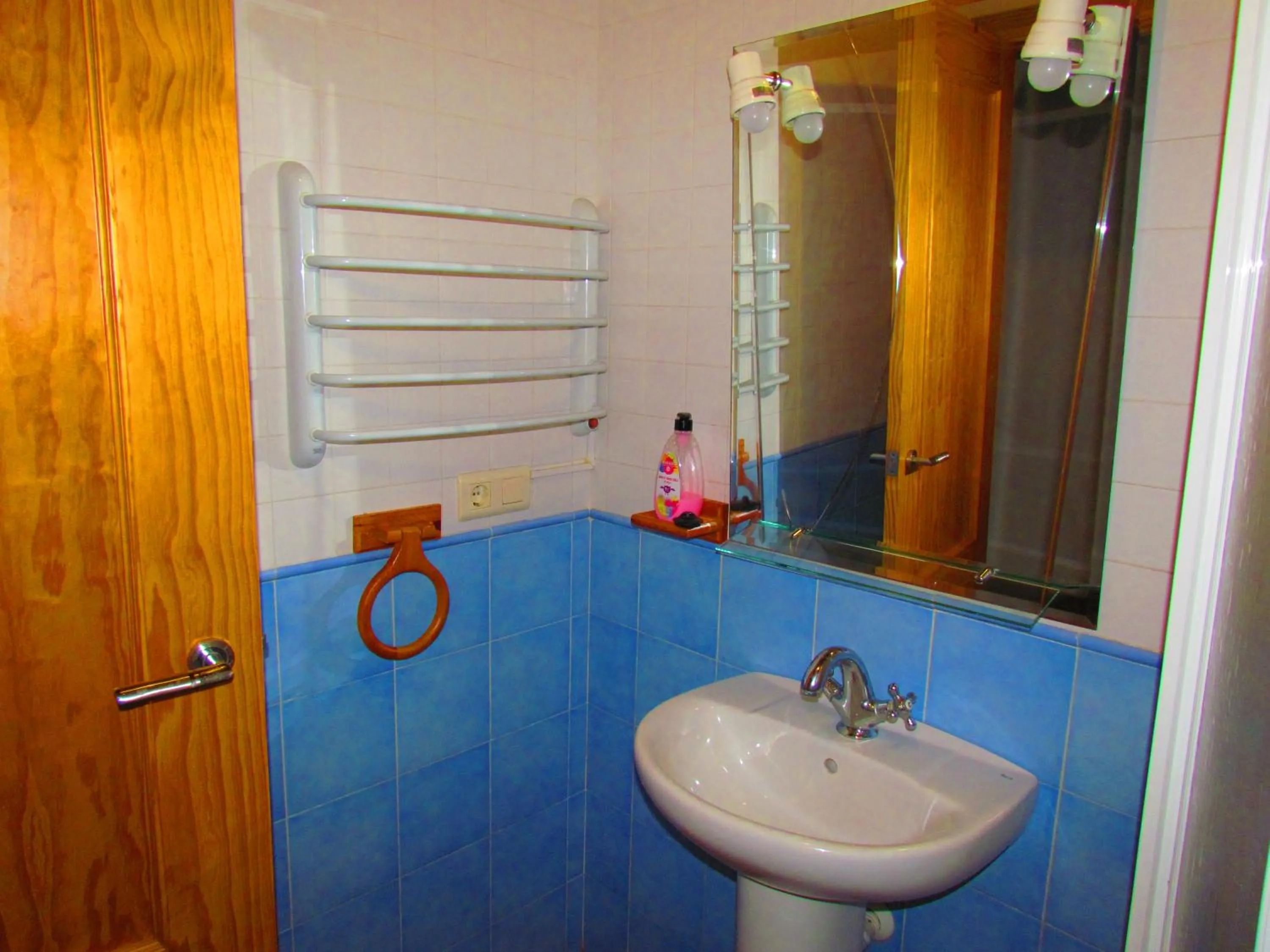 Bathroom in Apartamentos Casas Rurales "Paraje San Blas" TR-BA-00166