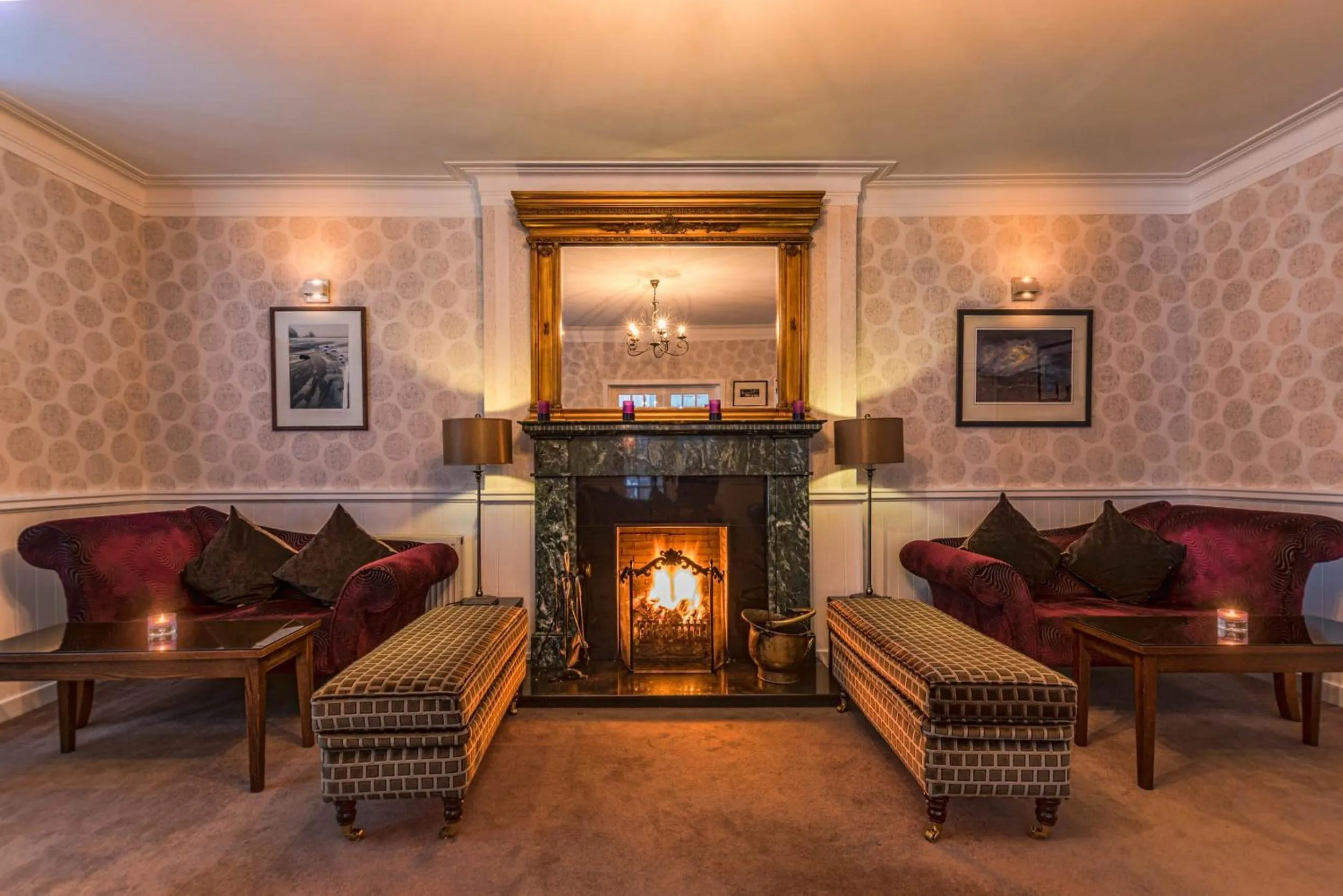Living room in Toravaig House Hotel