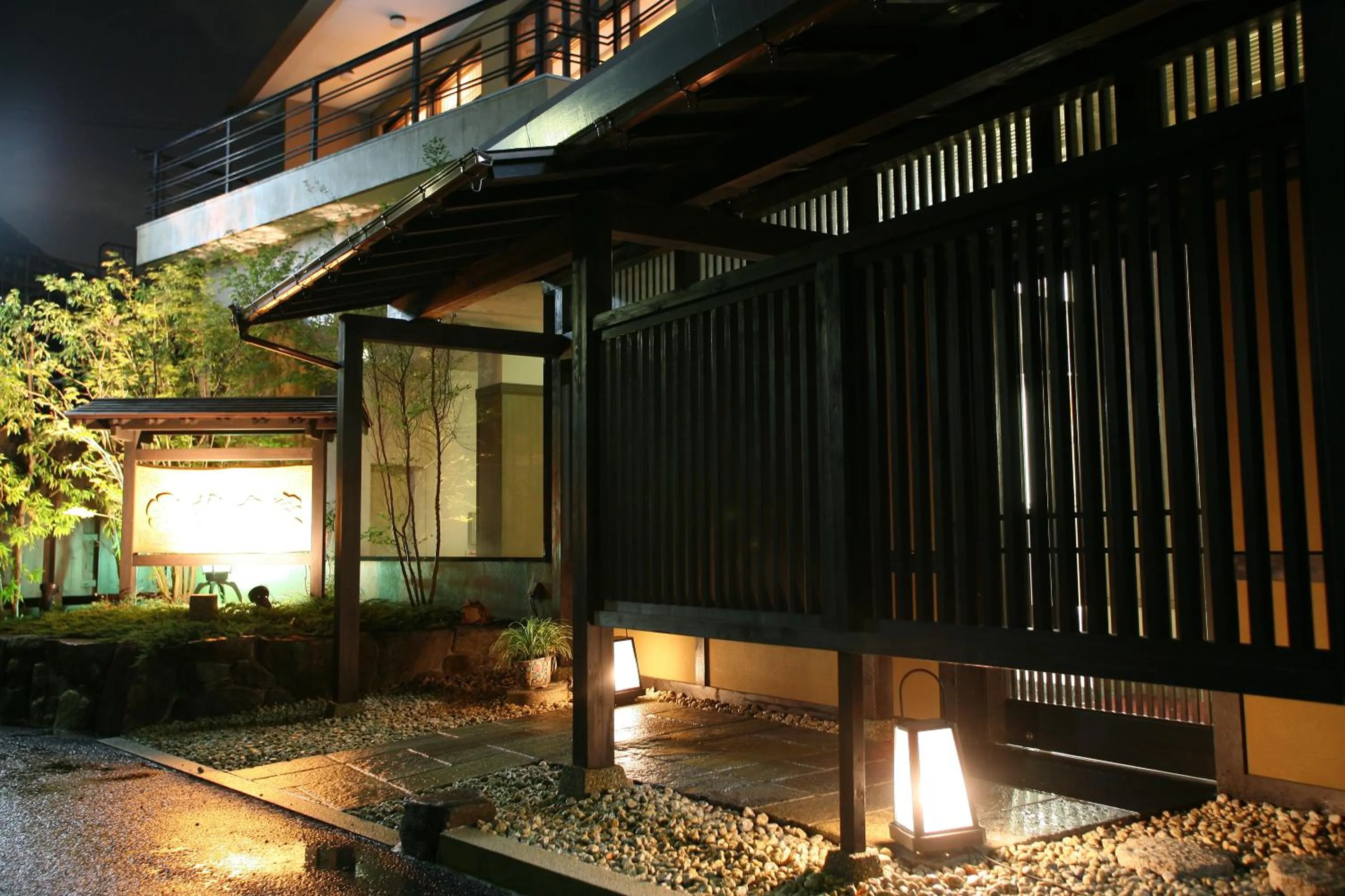 Facade/entrance in Kakimotoya
