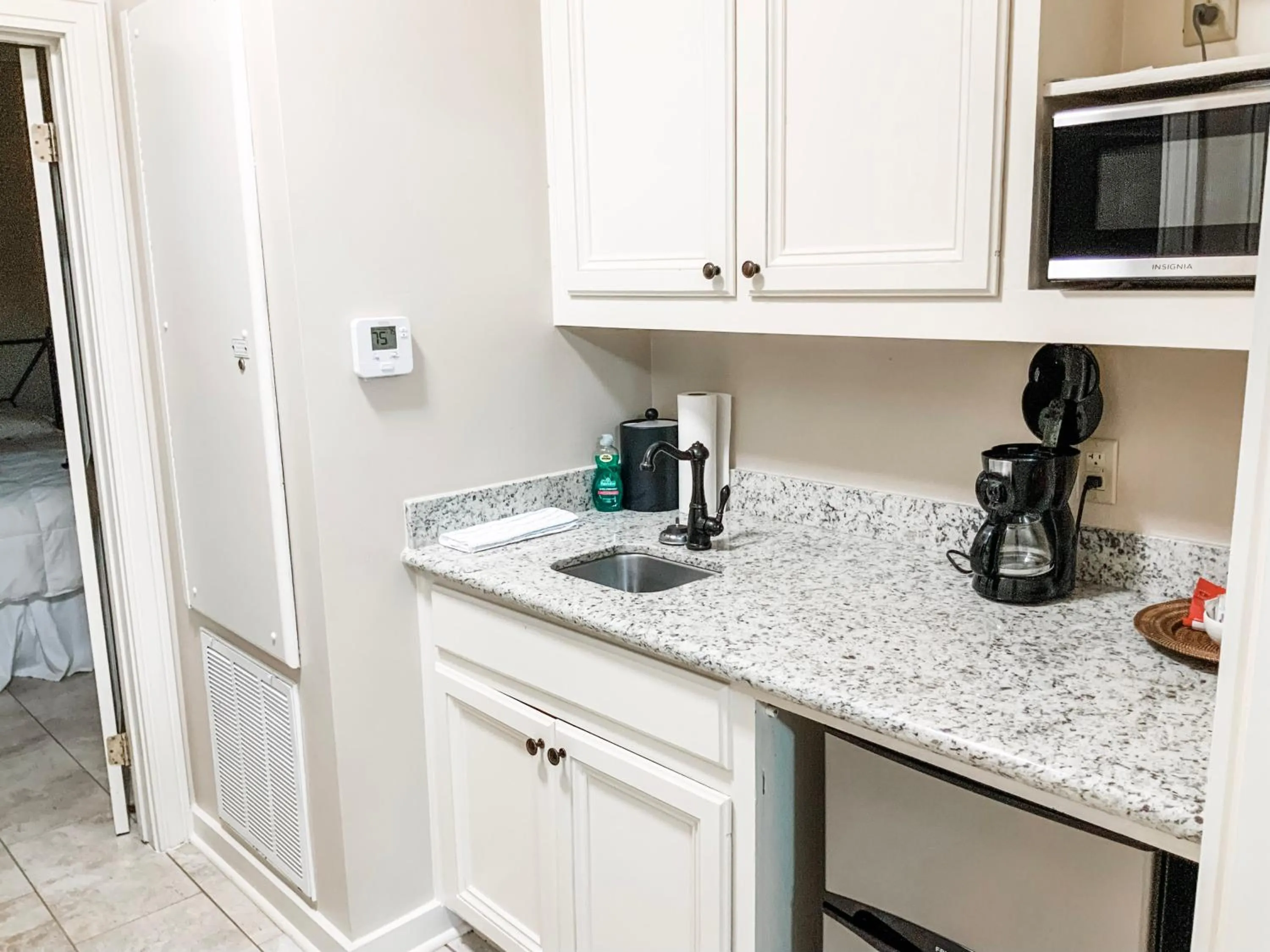 Kitchen or kitchenette in The Lodge at The Bluffs