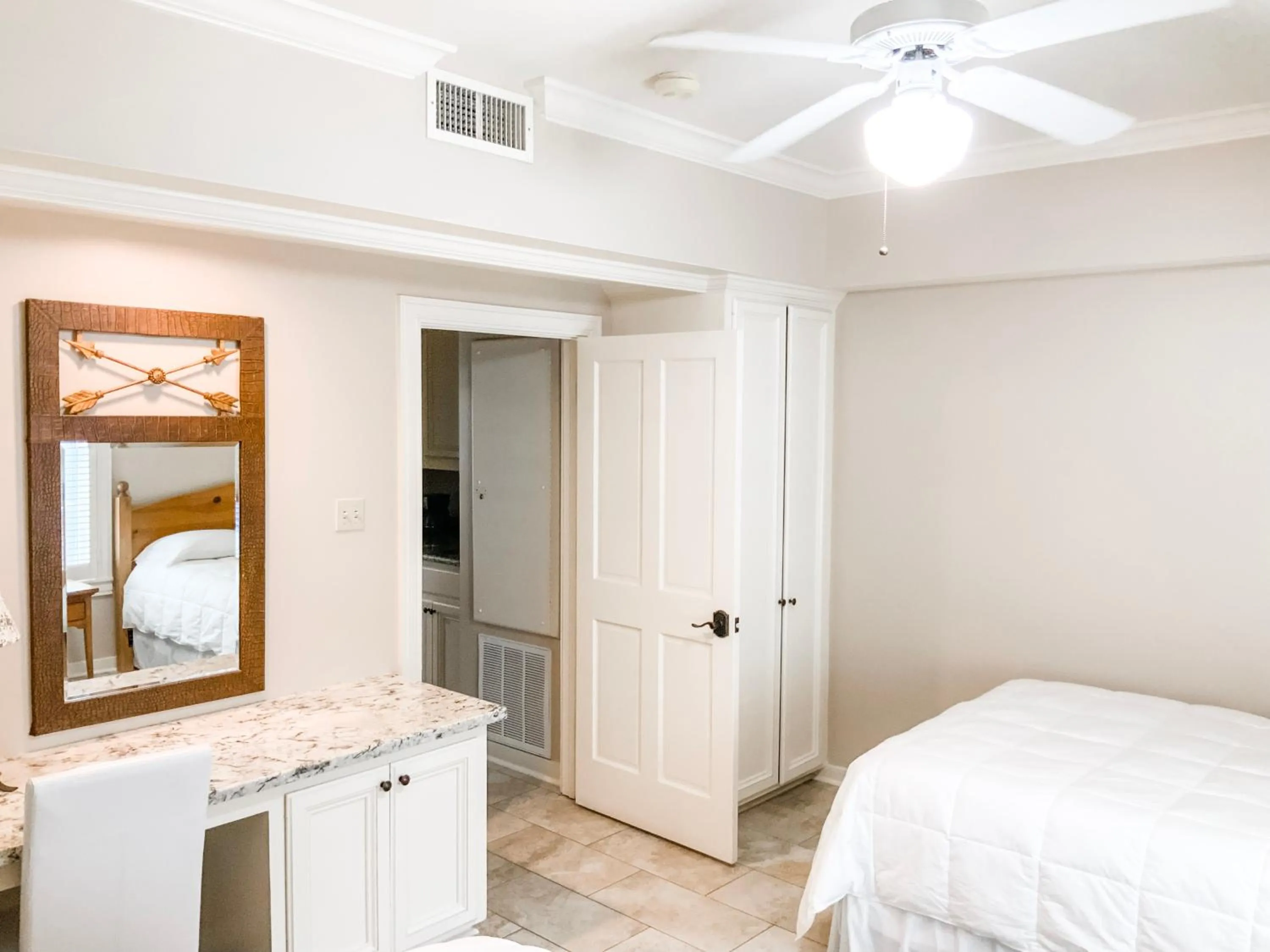 Bedroom, Bed in The Lodge at The Bluffs