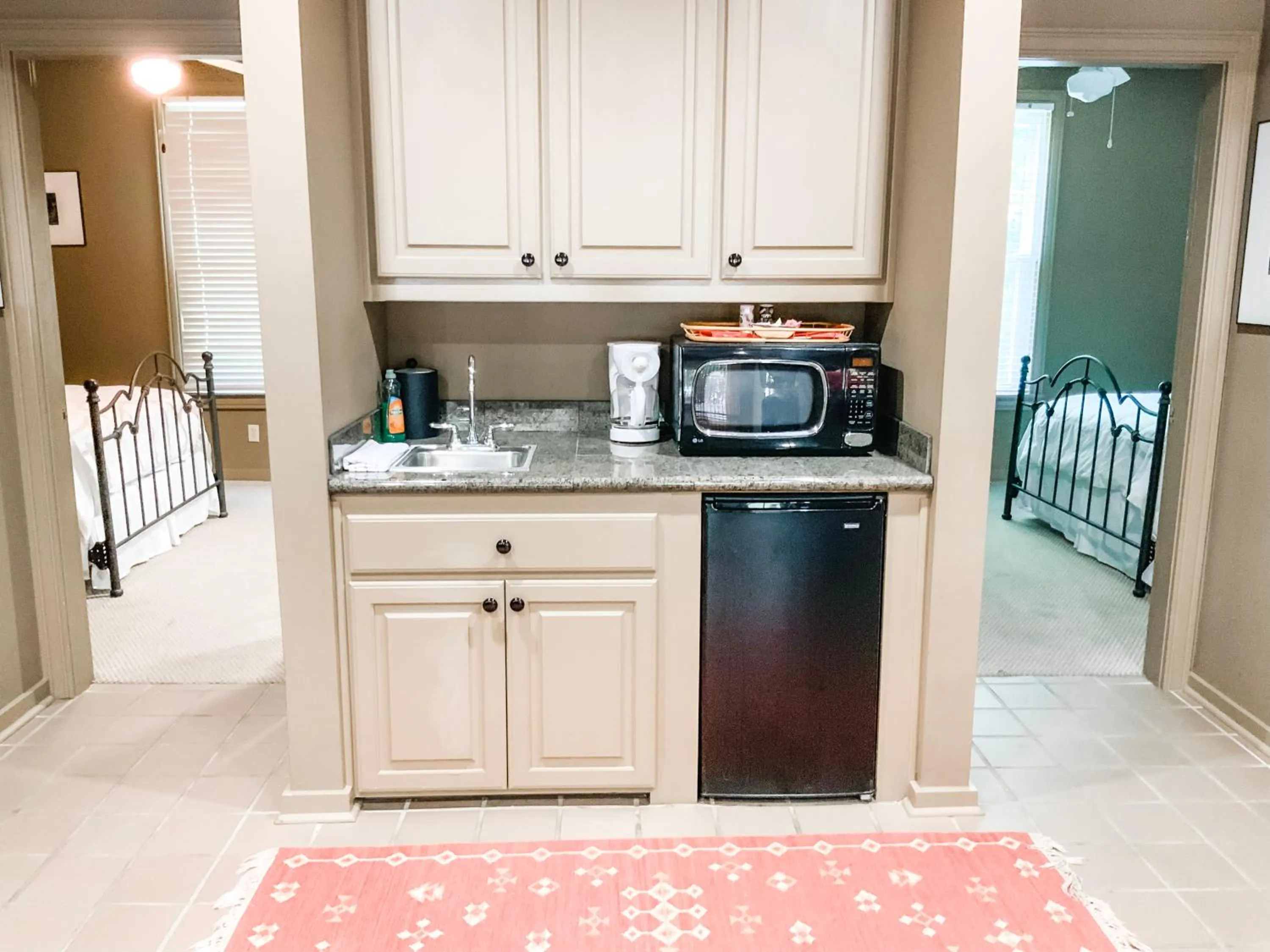 Kitchen or kitchenette in The Lodge at The Bluffs