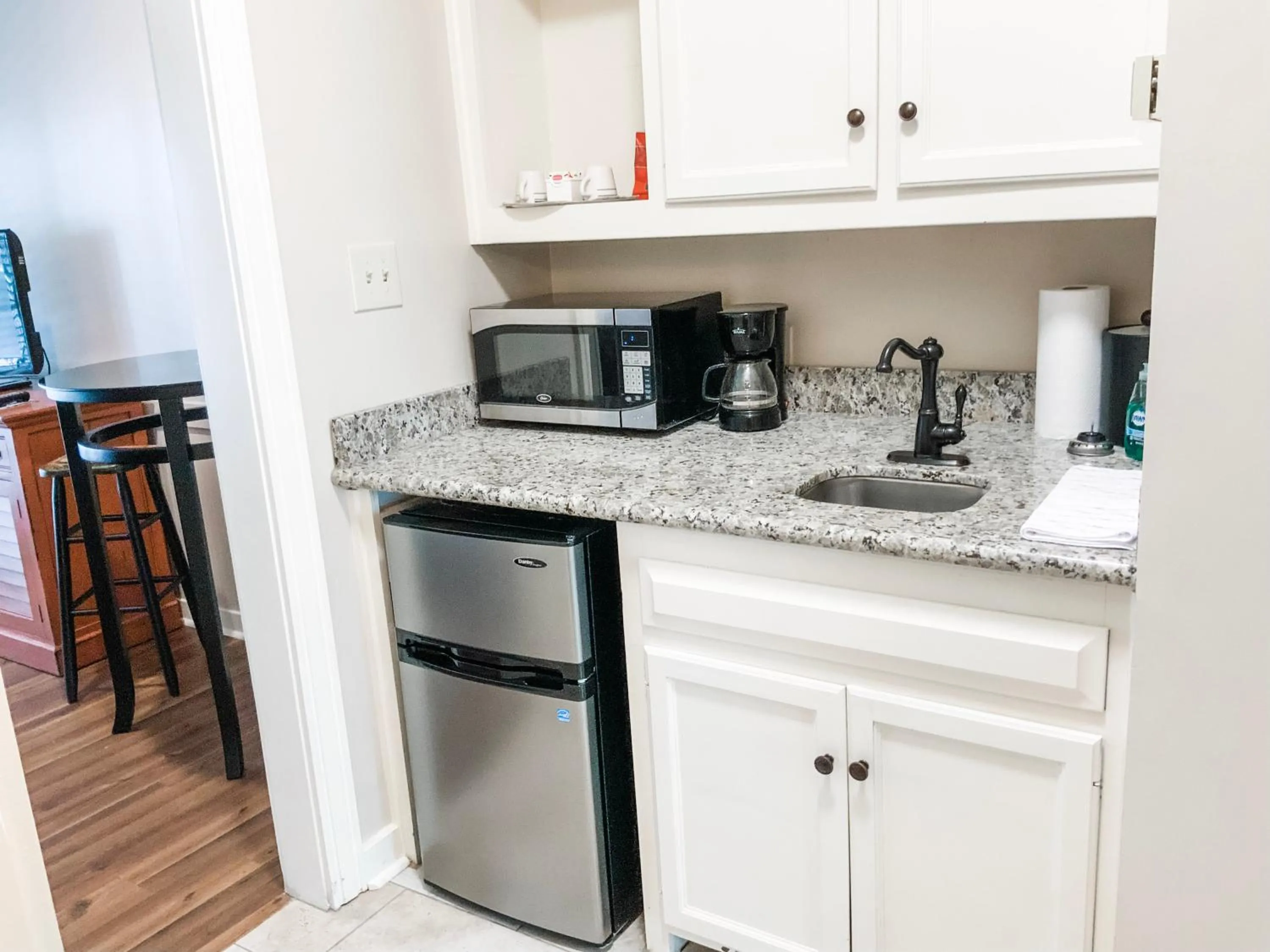 Kitchen or kitchenette in The Lodge at The Bluffs