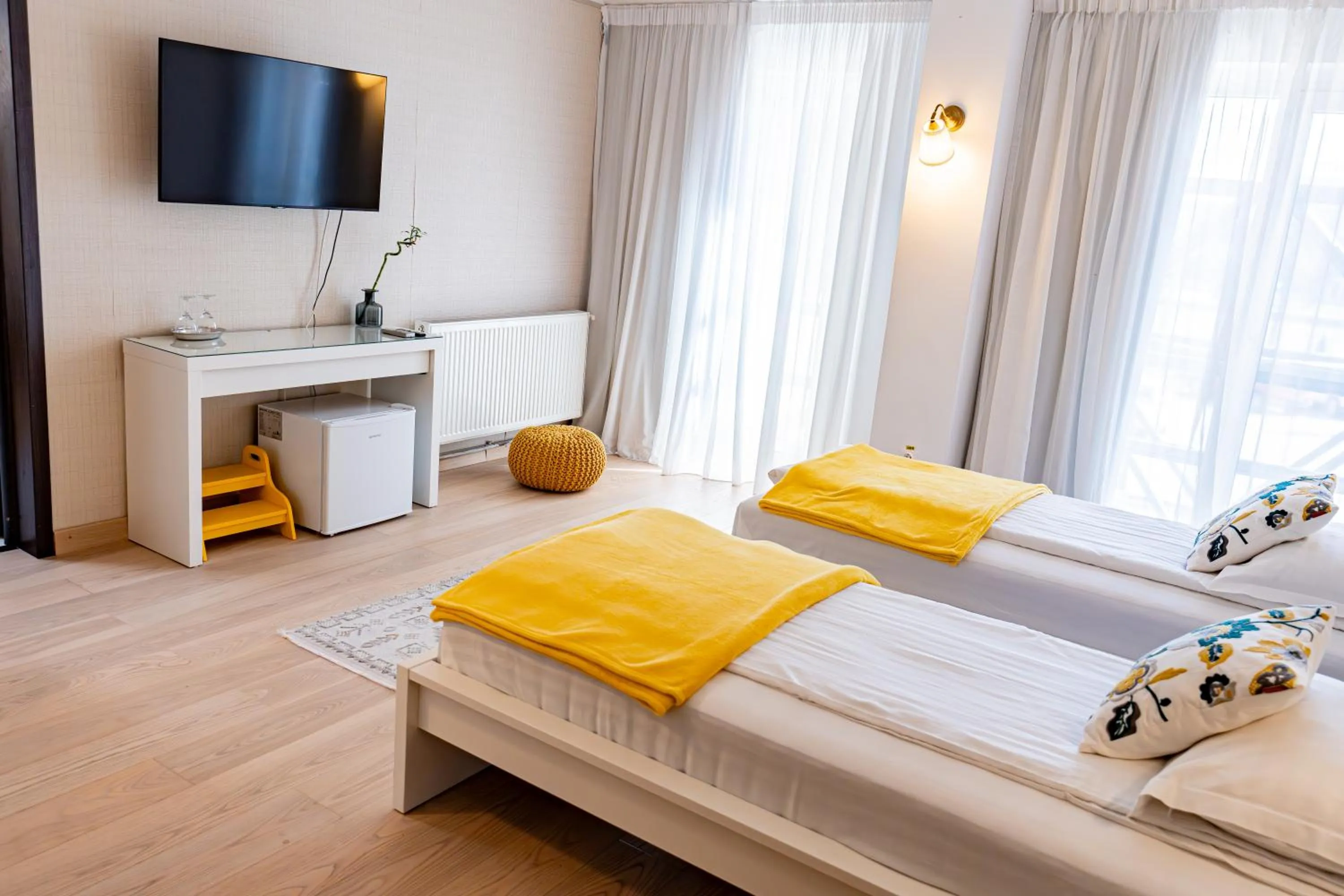 Photo of the whole room, Bed in Hotel Senator