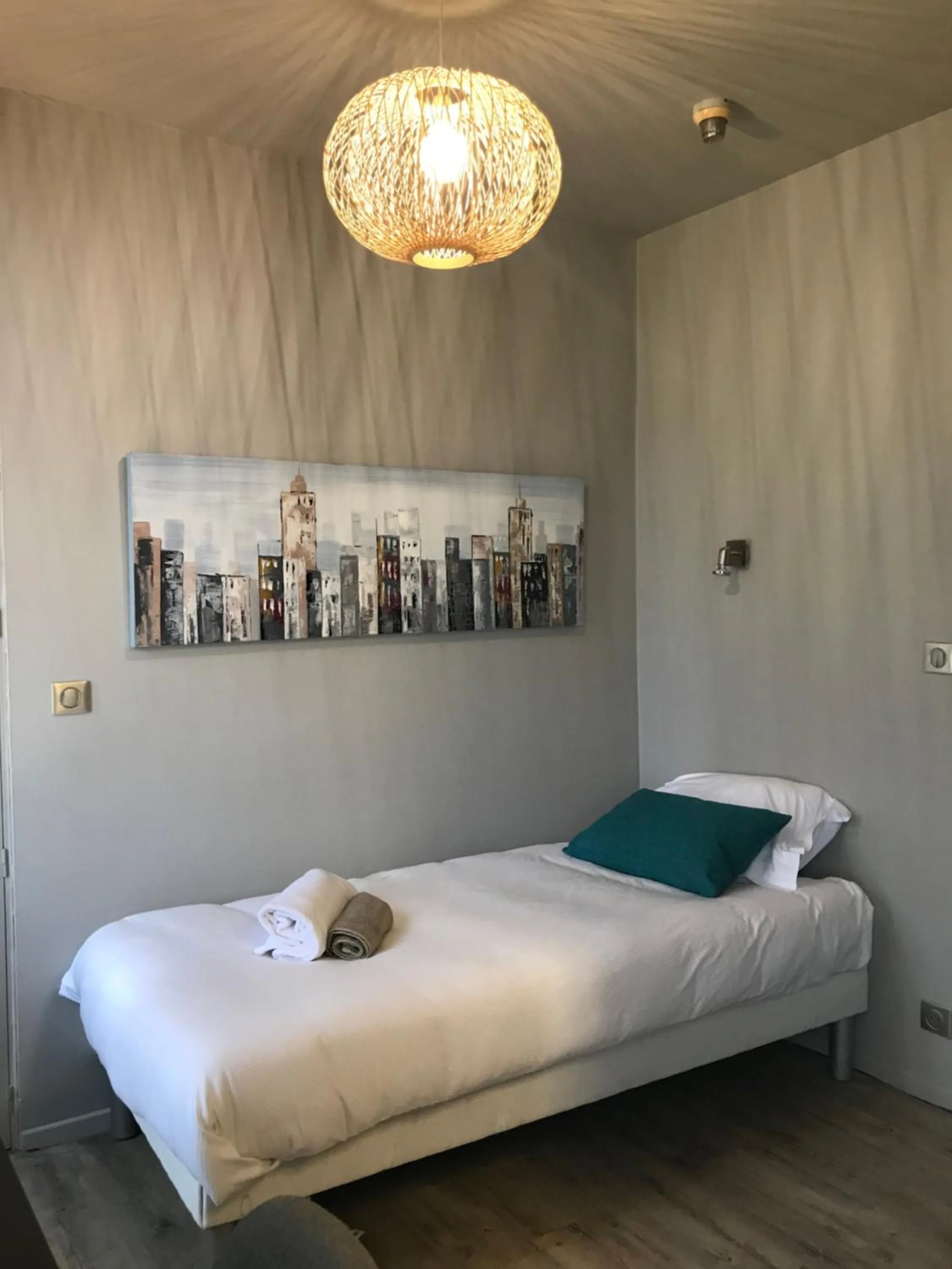 Bedroom, Bed in Hotel La Calanque