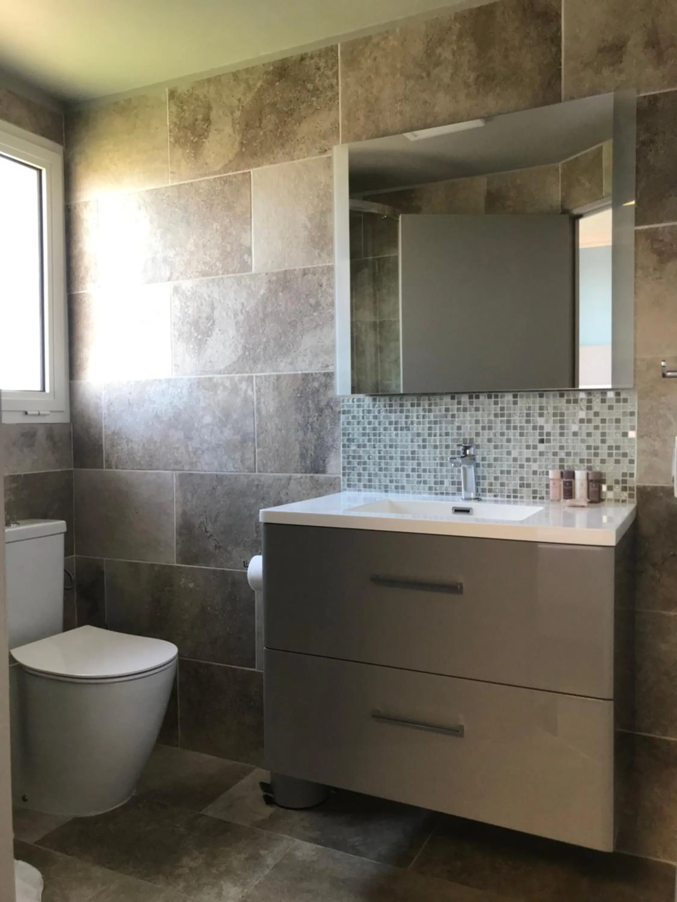 Bathroom in Hotel La Calanque