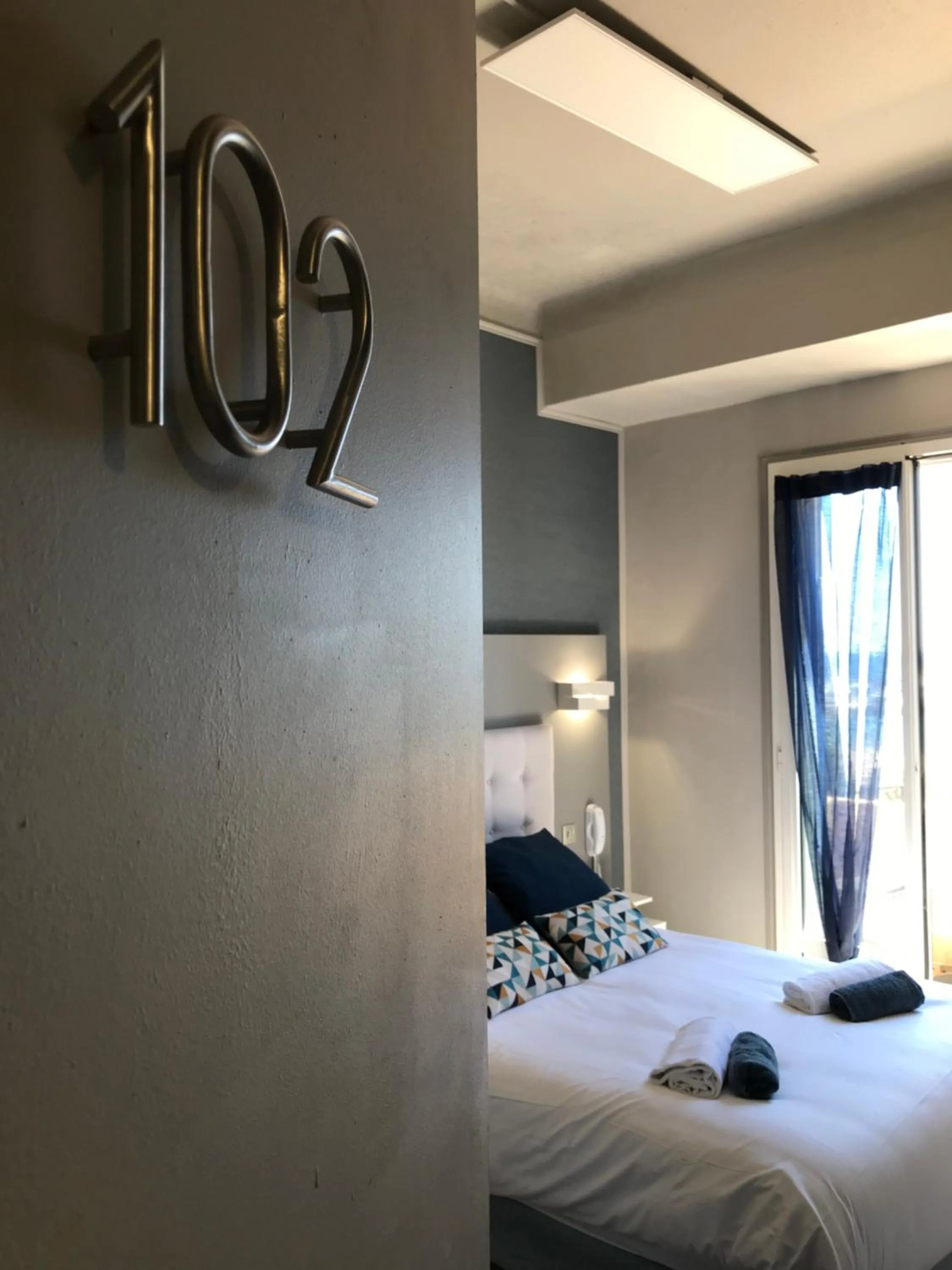 Bedroom, Bed in Hotel La Calanque