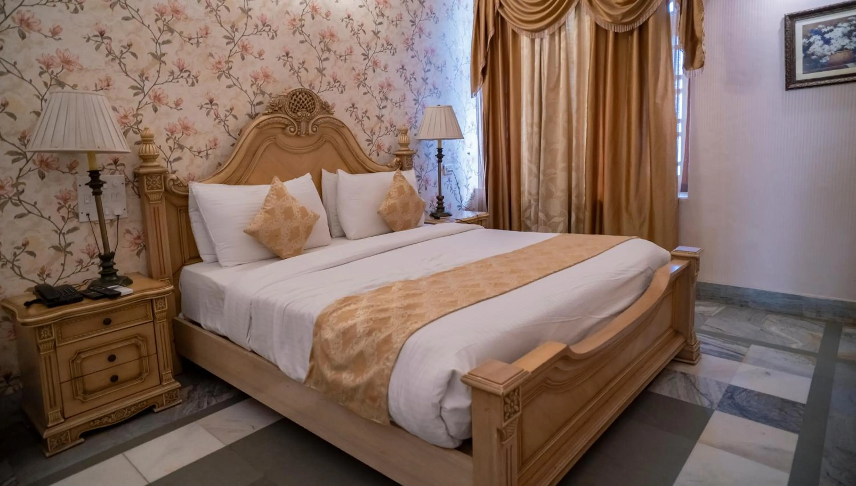 Bed in Hotel Merwara Estate- A Luxury Heritage Resort