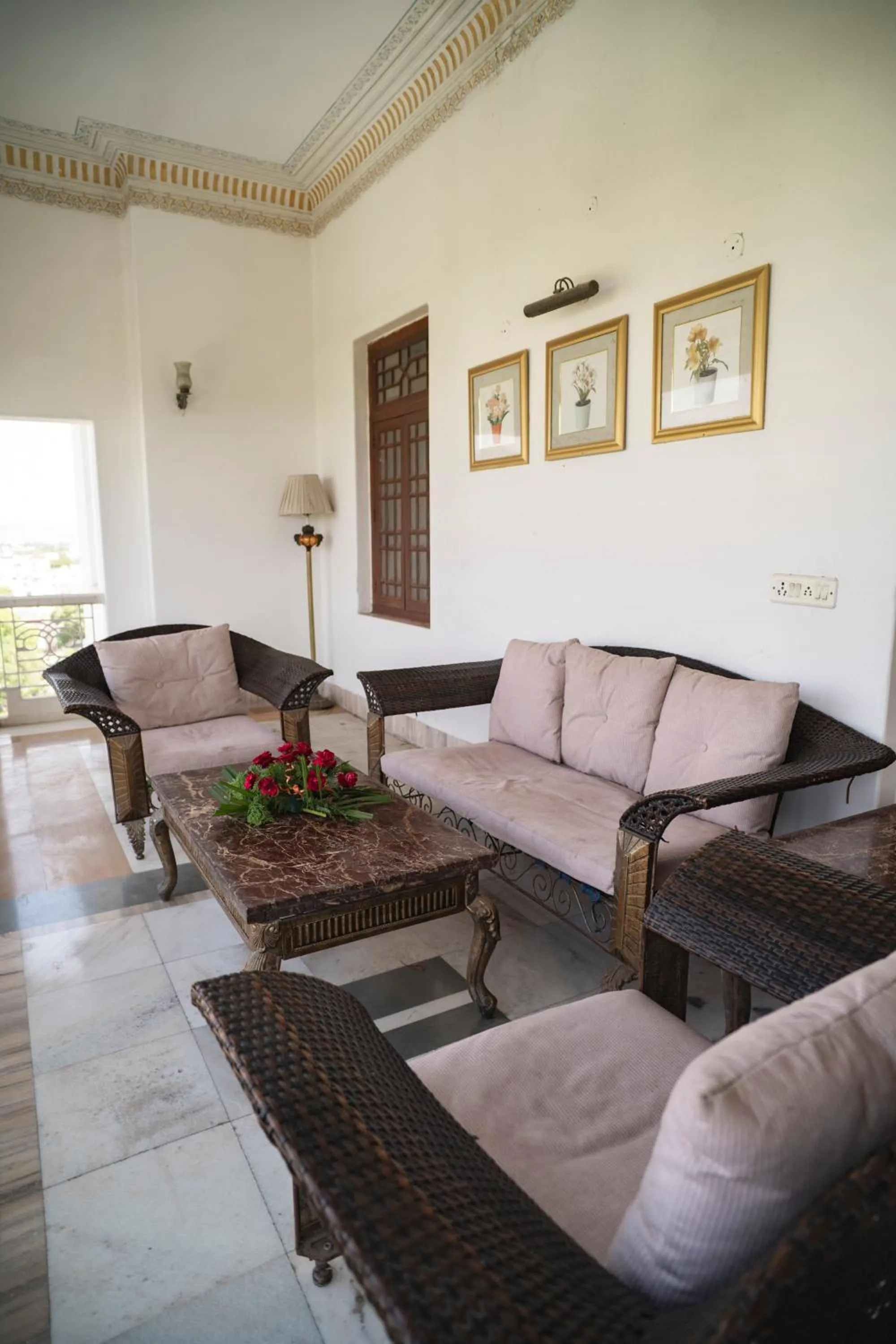 Living room in Hotel Merwara Estate- A Luxury Heritage Resort