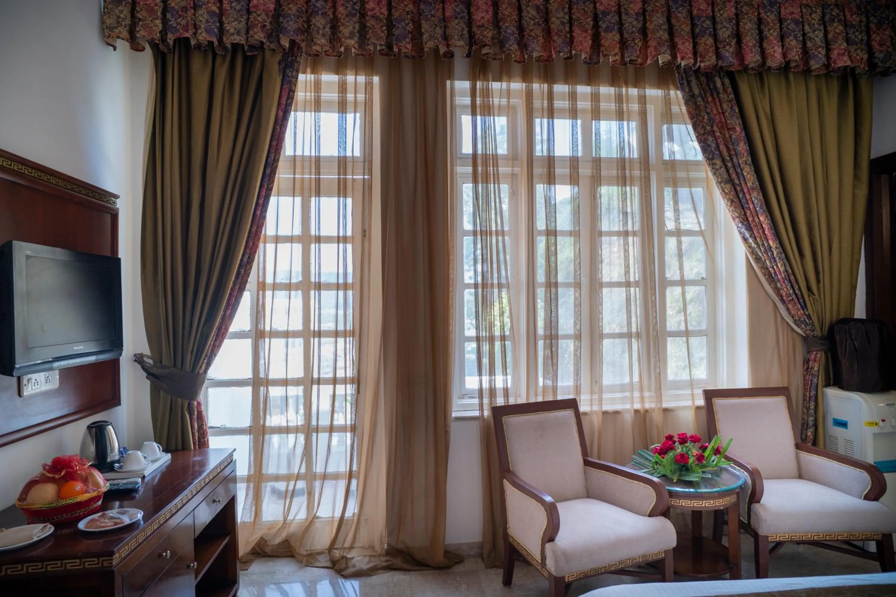 TV and multimedia in Hotel Merwara Estate- A Luxury Heritage Resort