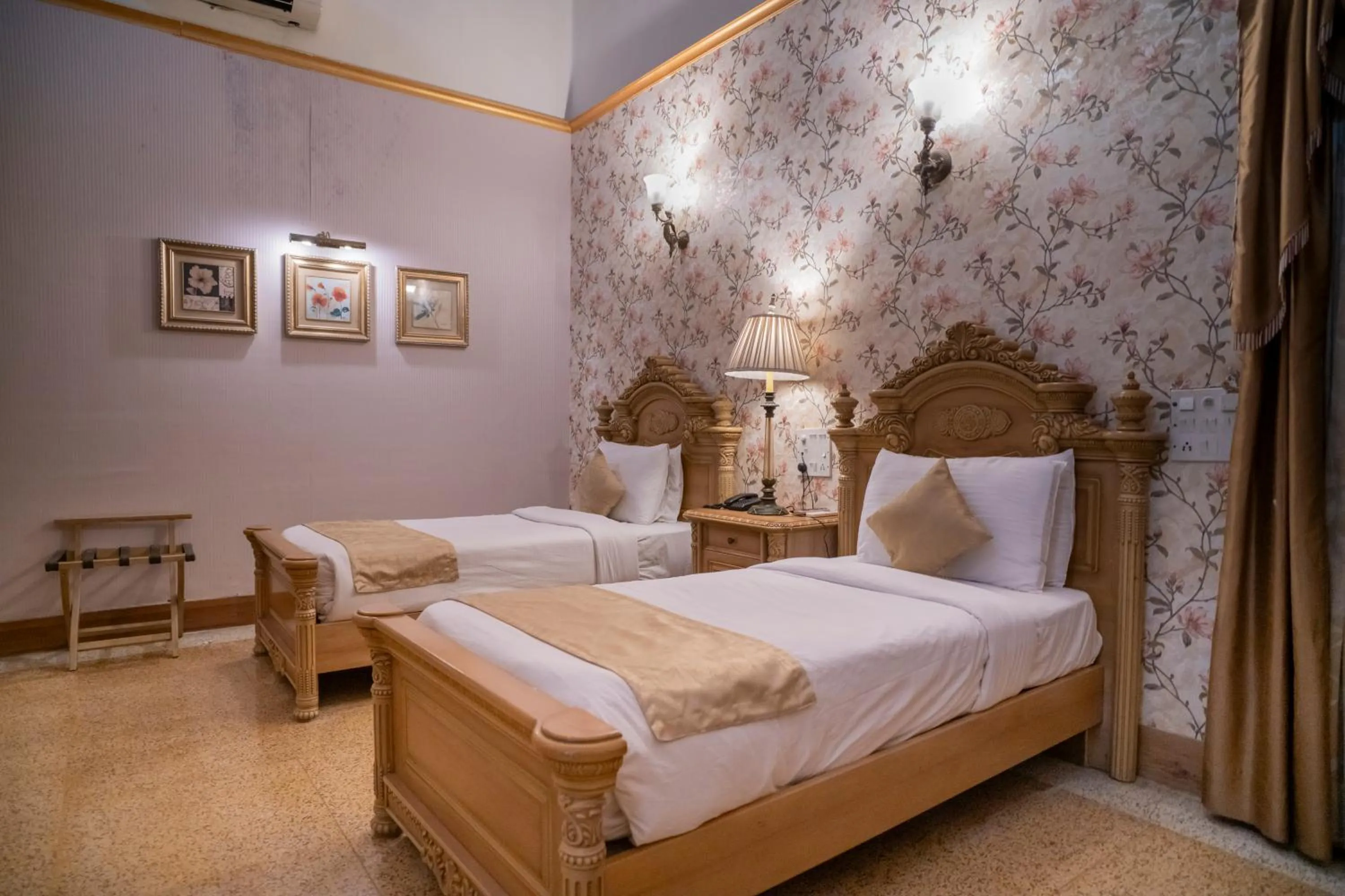 Bed in Hotel Merwara Estate- A Luxury Heritage Resort