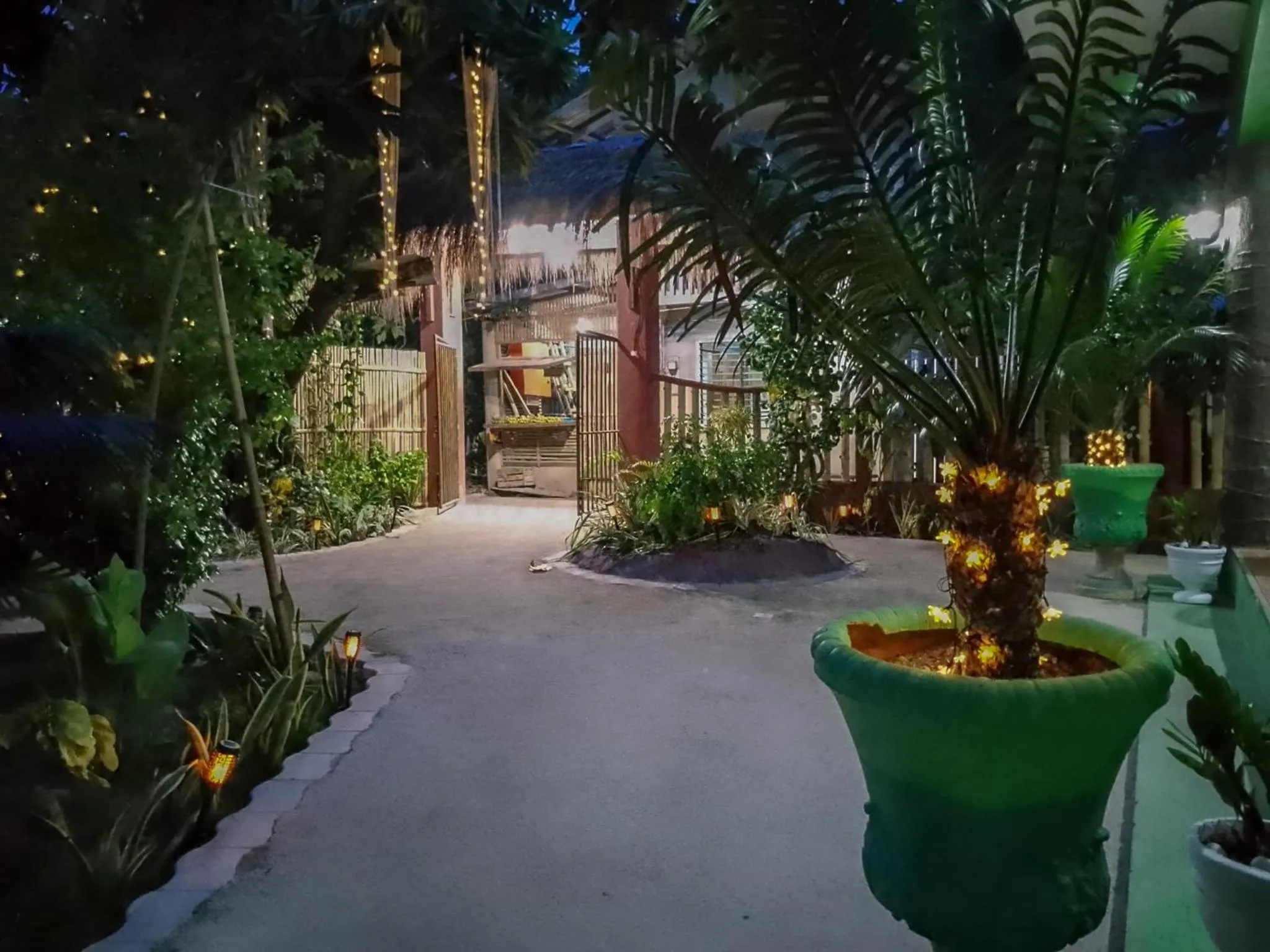 Garden in Moonlight Resort