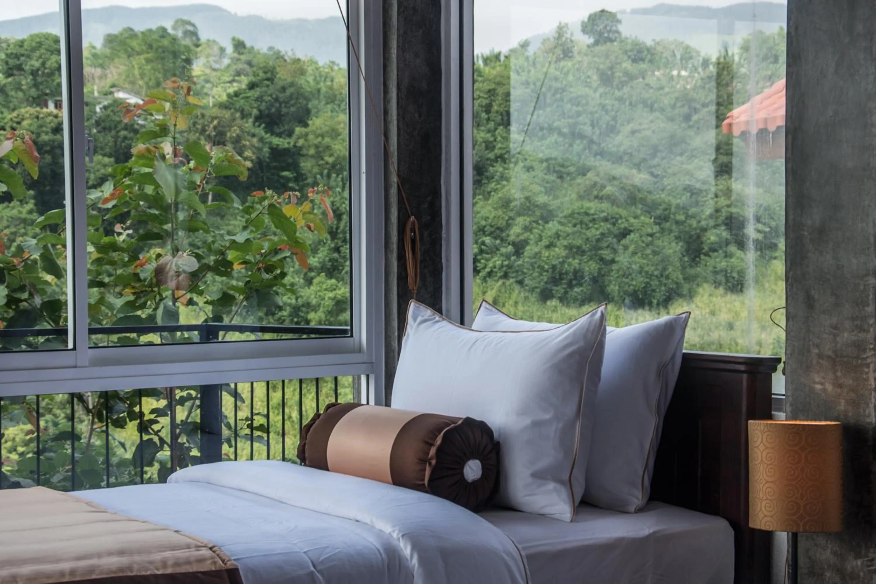 Bed in Kandy Victoria Eco Resort