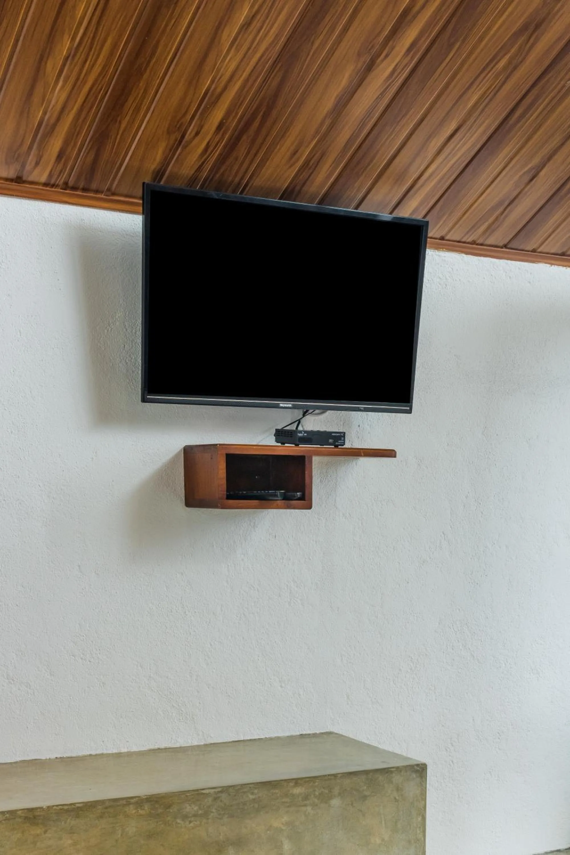 TV and multimedia in Kandy Victoria Eco Resort