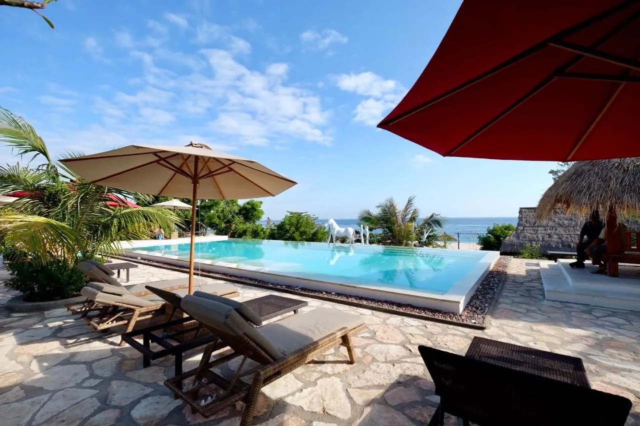 Swimming pool in Mario Hotel and Cafe