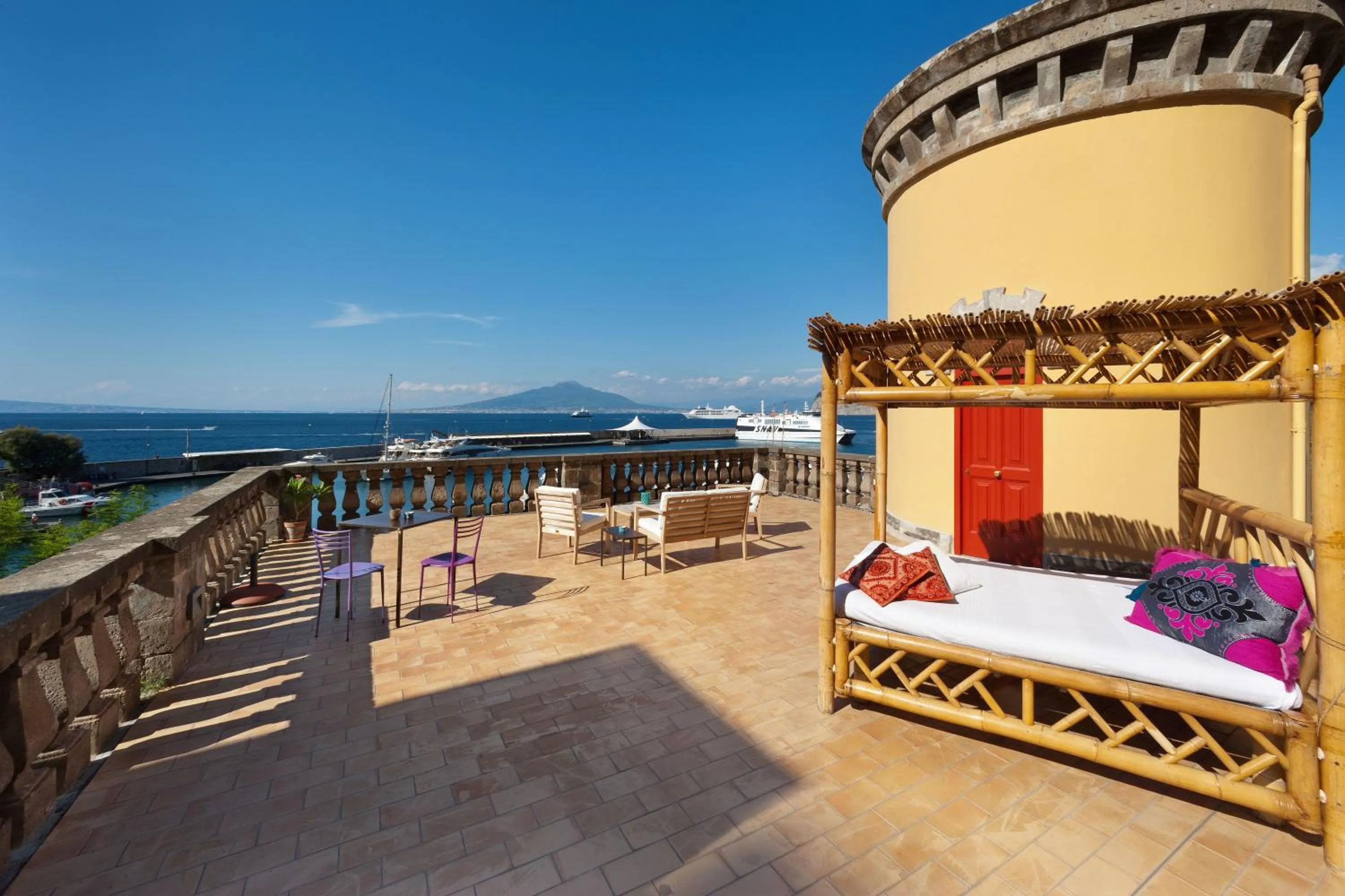 Sea view, Bed in Marina Piccola 73