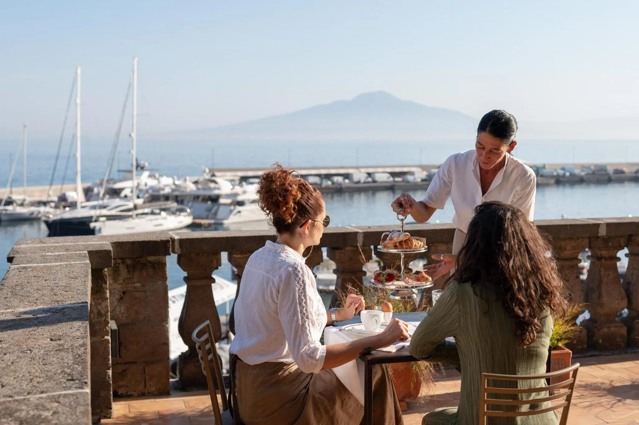 Breakfast in Marina Piccola 73