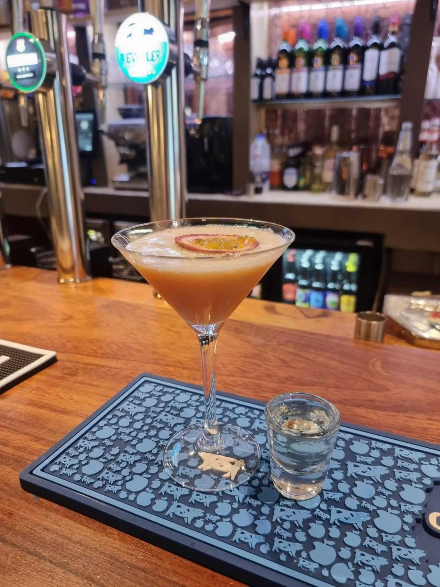 Lounge or bar in Royal Goat Hotel