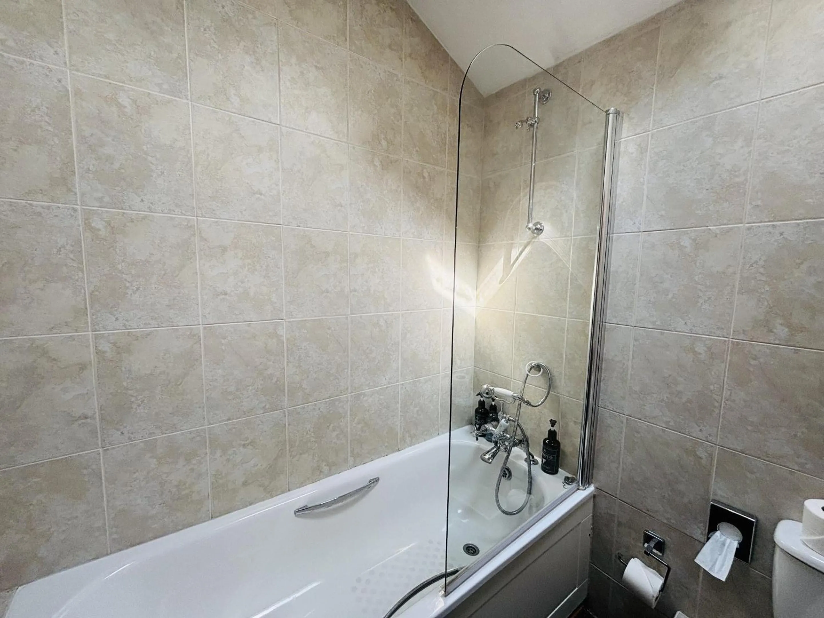 Bathroom in Royal Goat Hotel