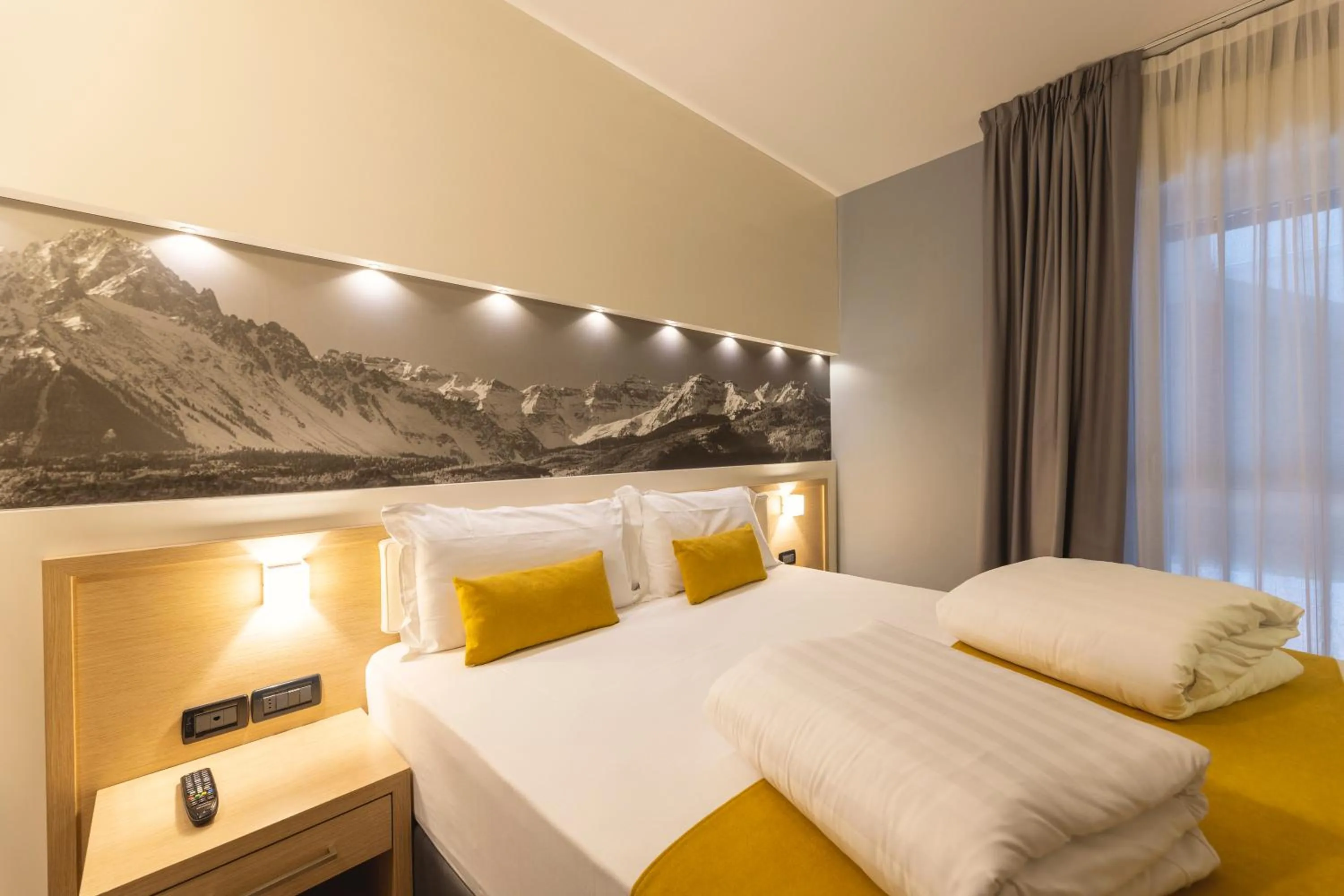 Photo of the whole room, Bed in Hi Hotels Trento - Wellness & Spa Adults Only