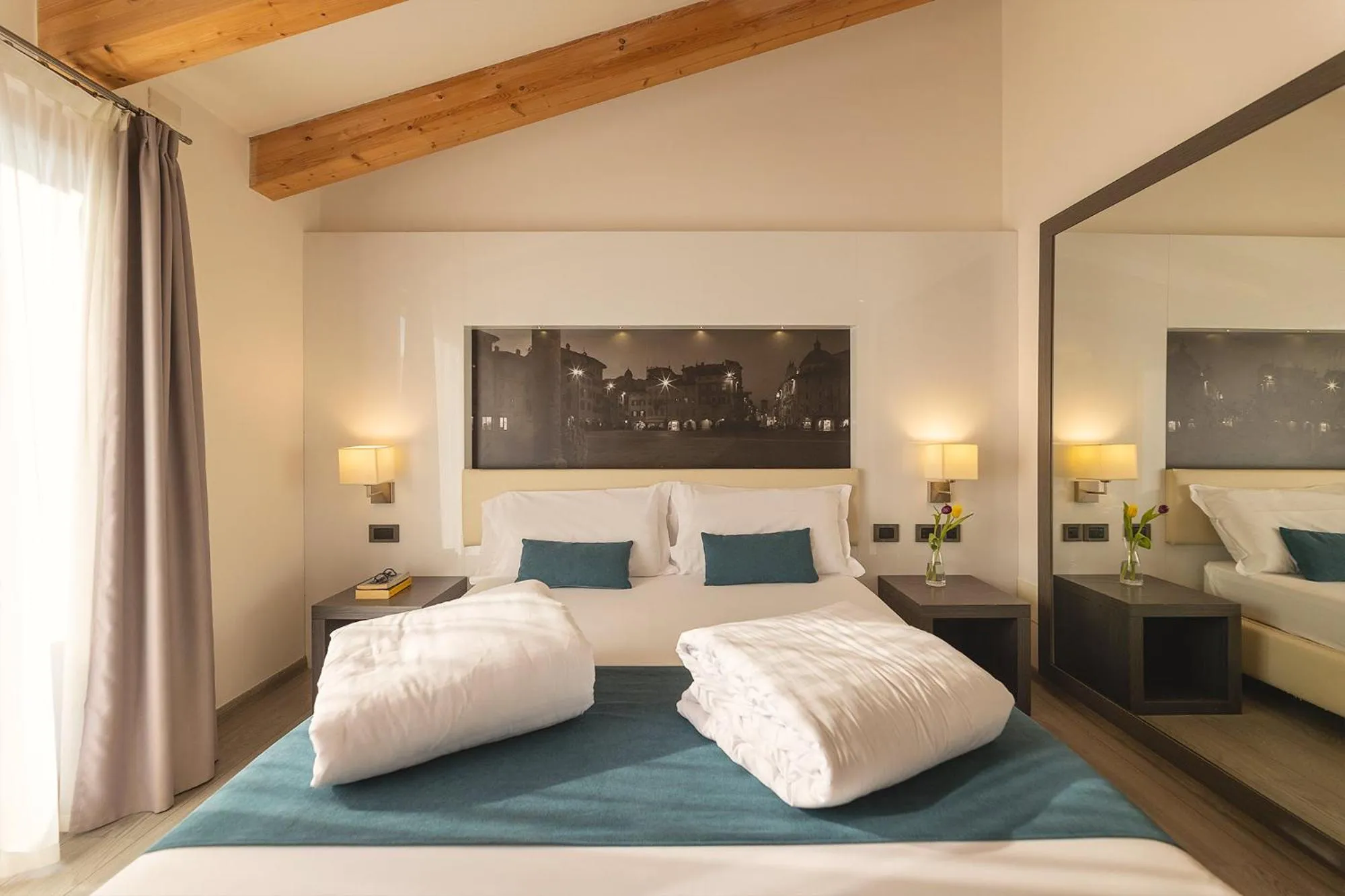 Bed in Hi Hotels Trento - Wellness & Spa Adults Only