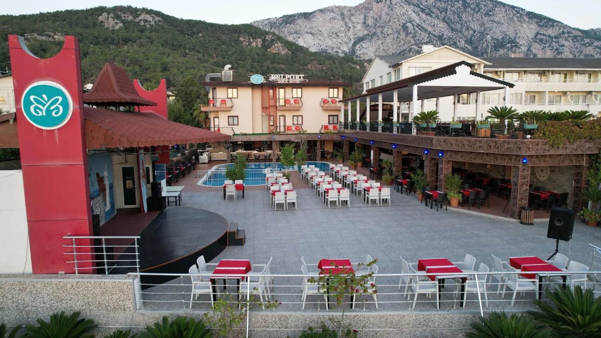 Aleria Belport Beach Hotel