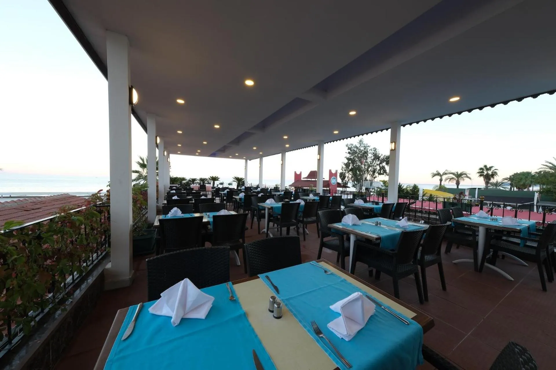 Aleria Belport Beach Hotel