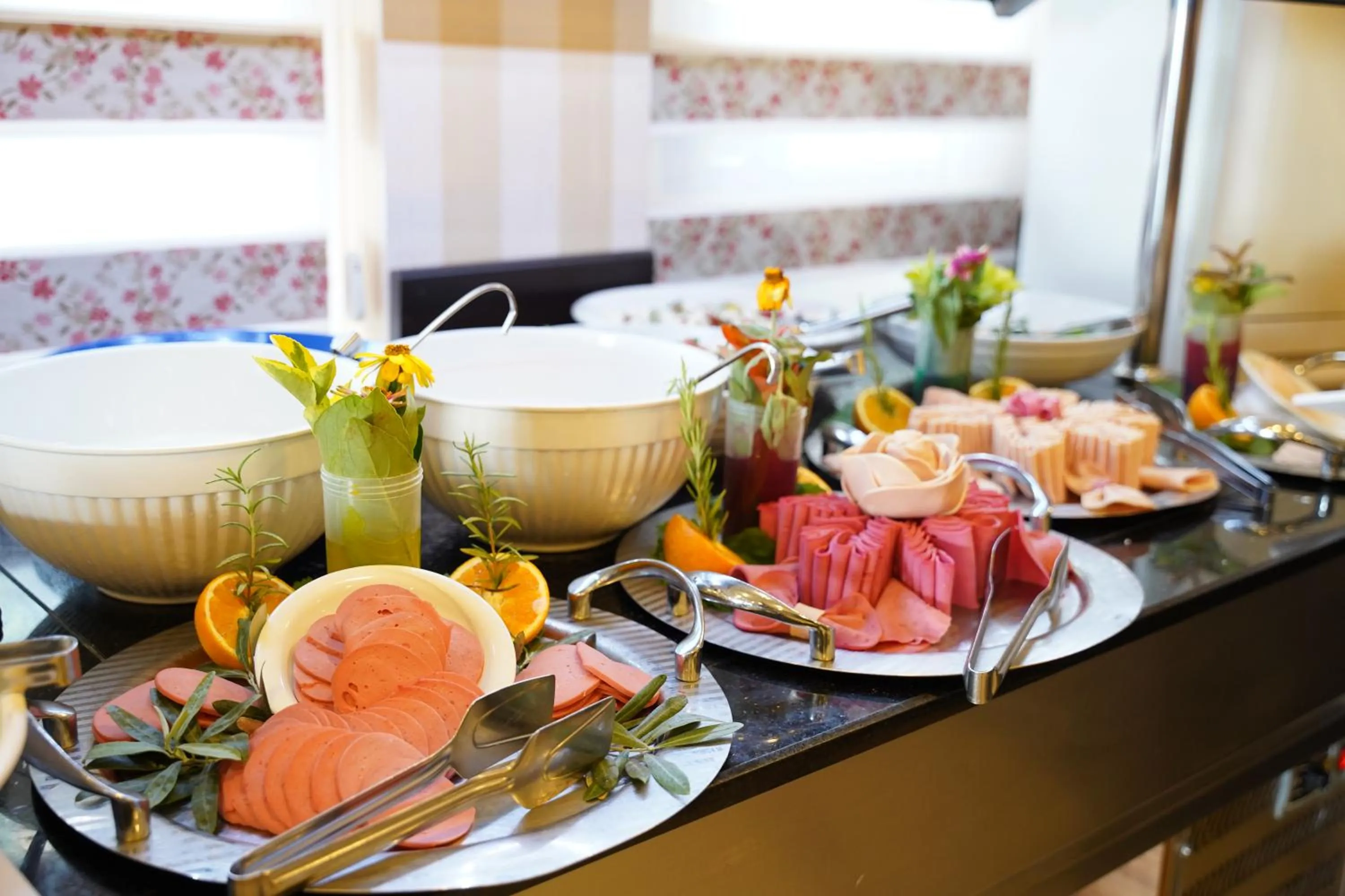 Food and drinks in Aleria Belport Beach Hotel