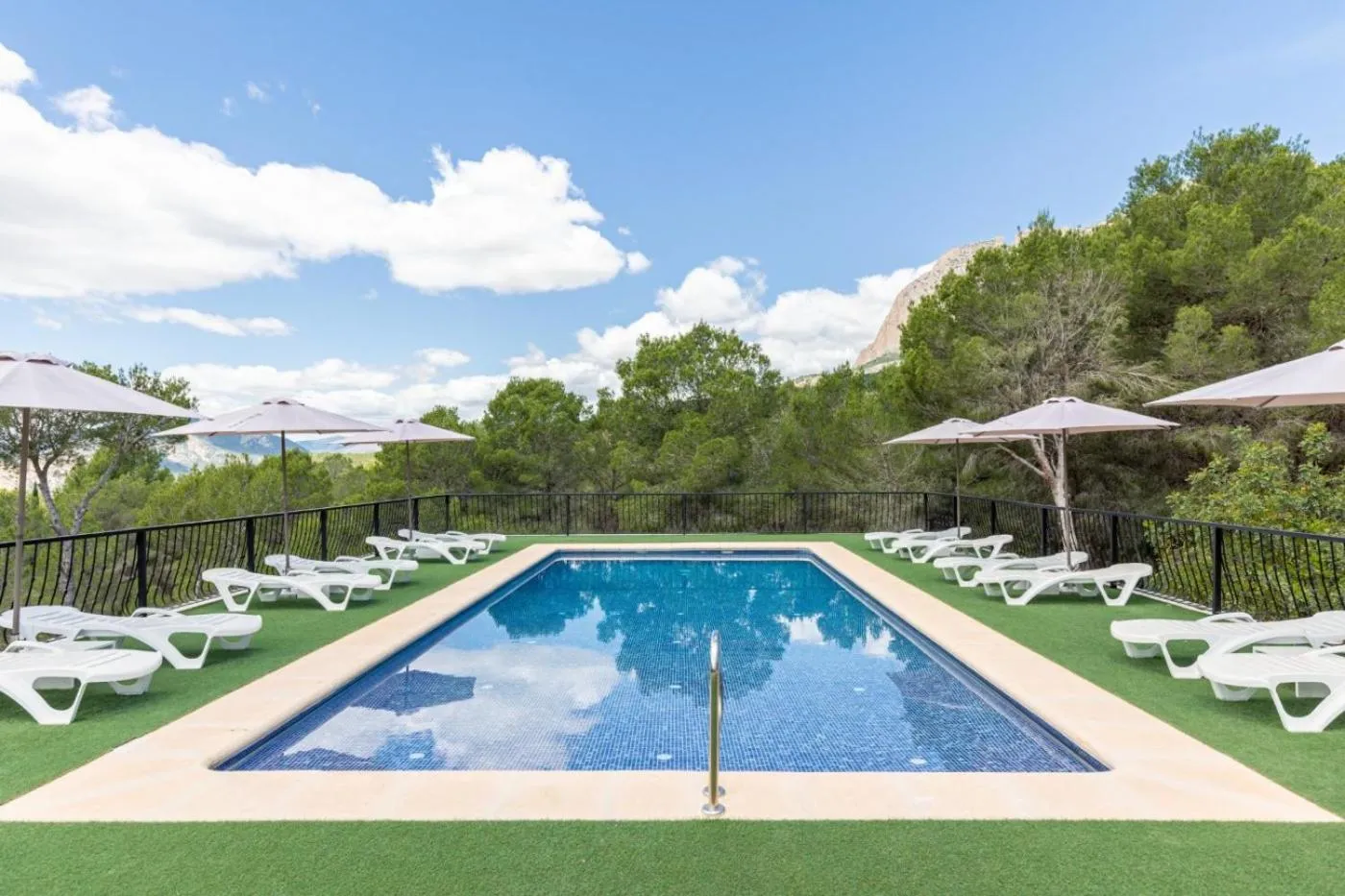 Swimming Pool in Hotel Finca Fabiola