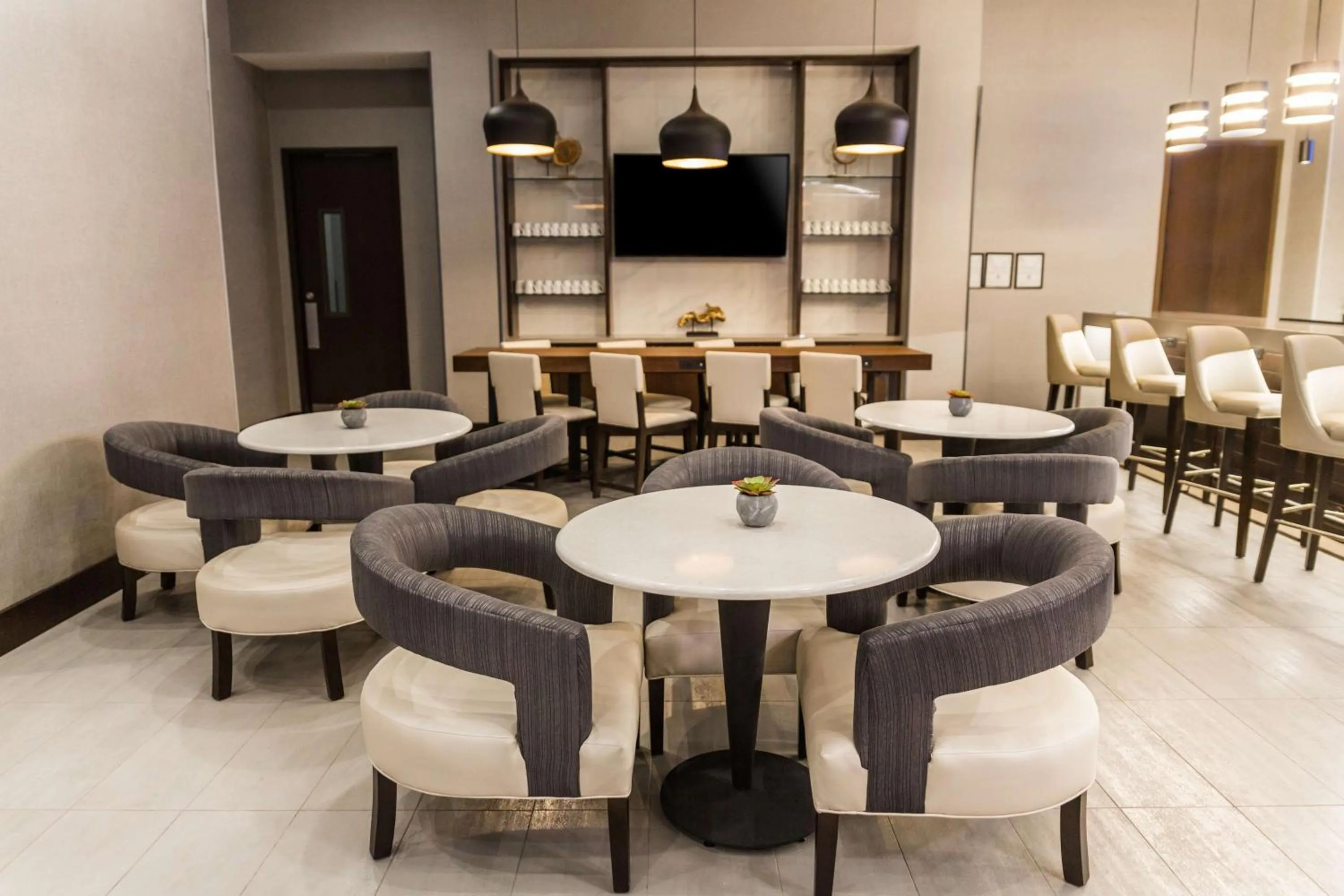 Restaurant/places to eat in Hyatt Place Greenville Downtown