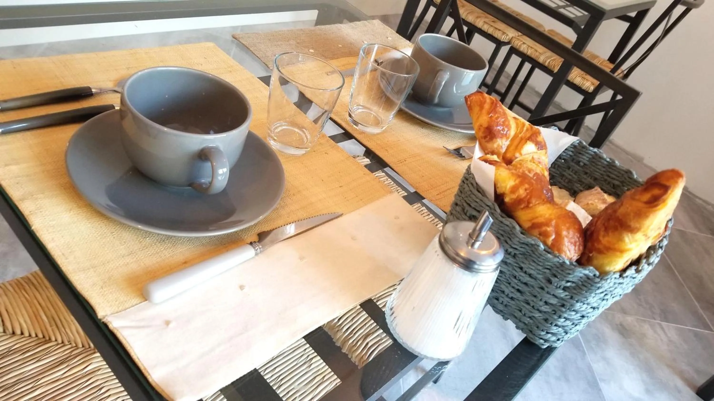 Breakfast in La Maison Blanche