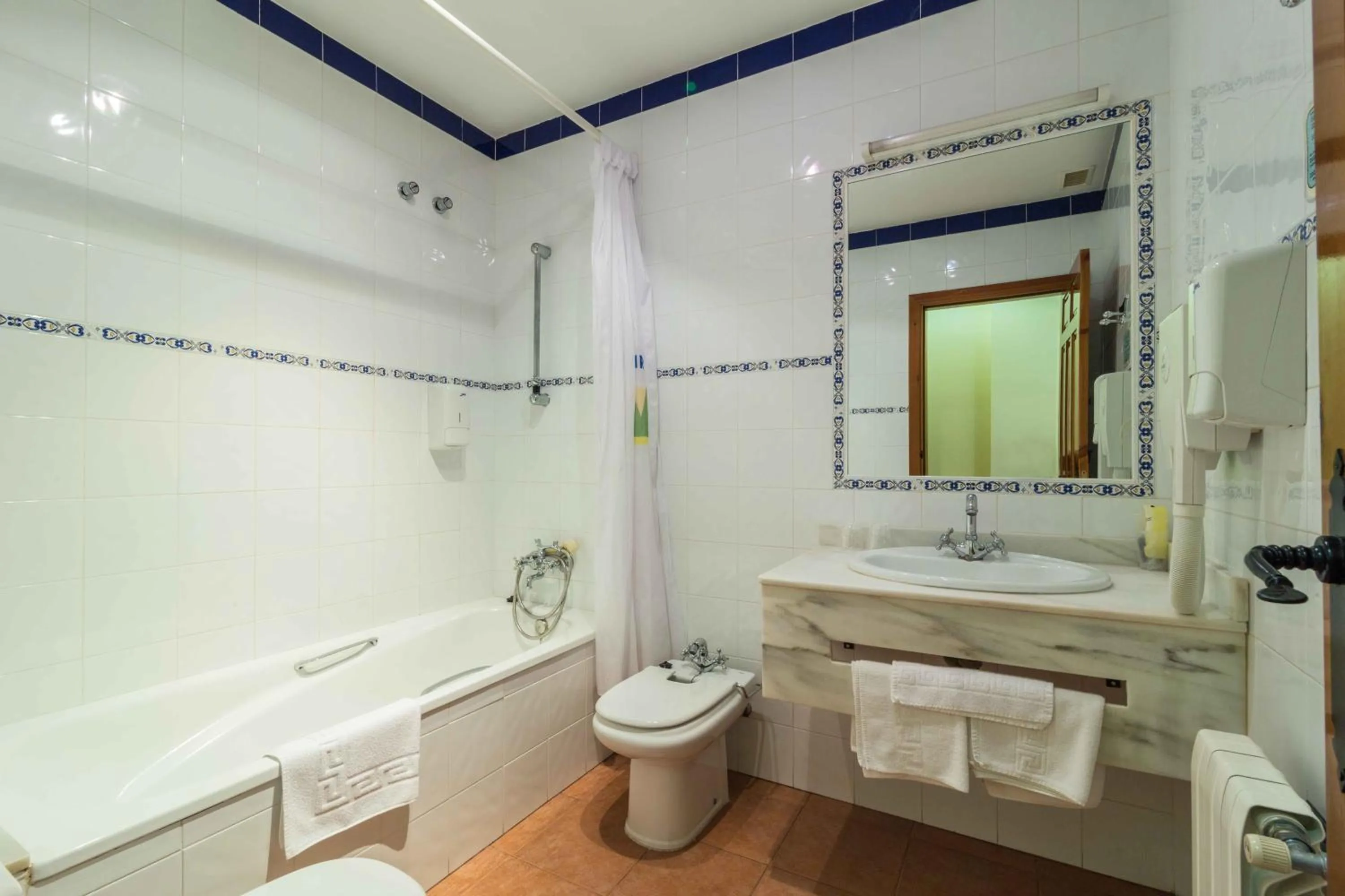 Bathroom in Hotel Riopar Spa