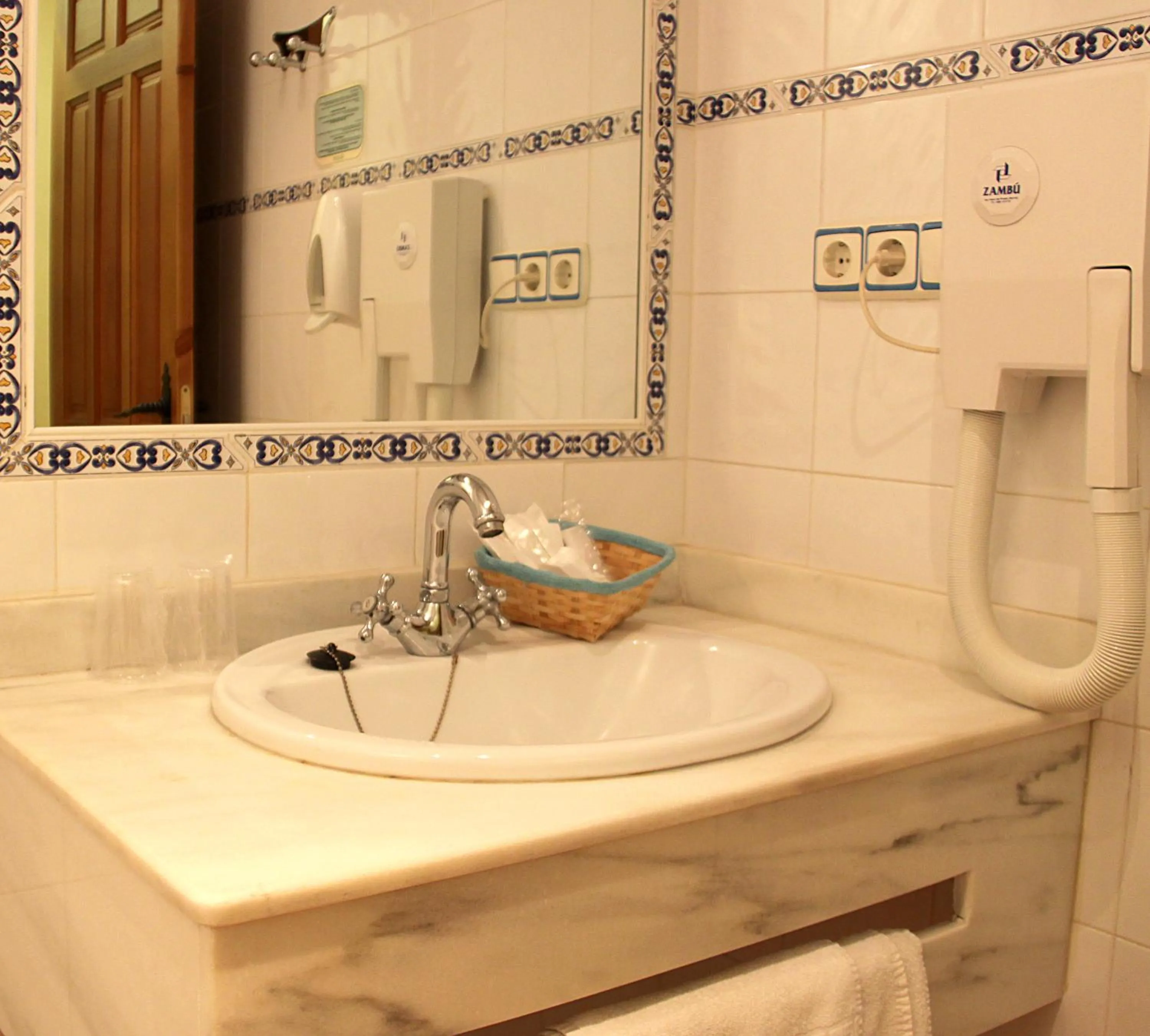 Bathroom in Hotel Riopar Spa