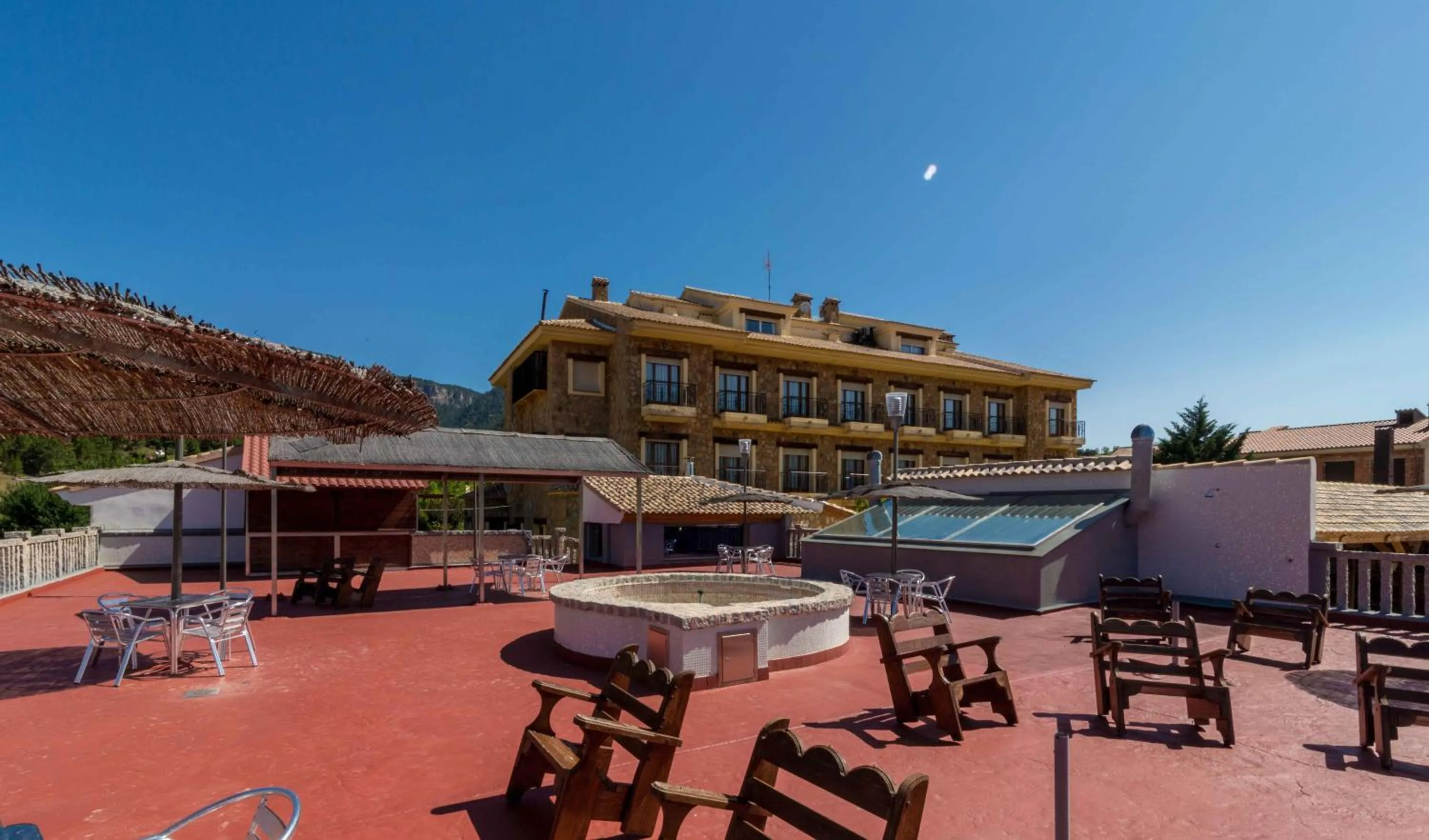 Patio in Hotel Riopar Spa