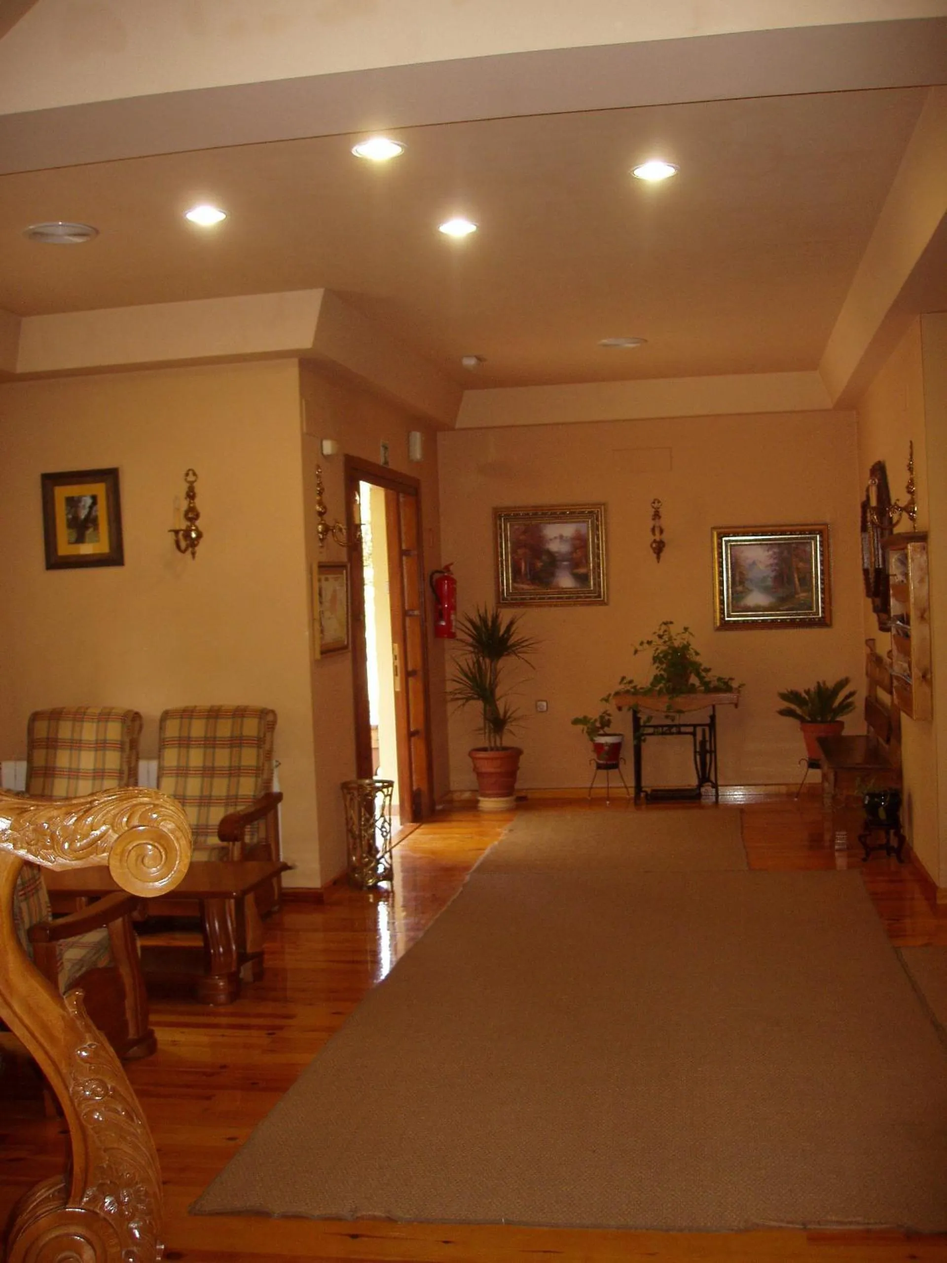 Lobby or reception, Bed in Hotel Riopar Spa