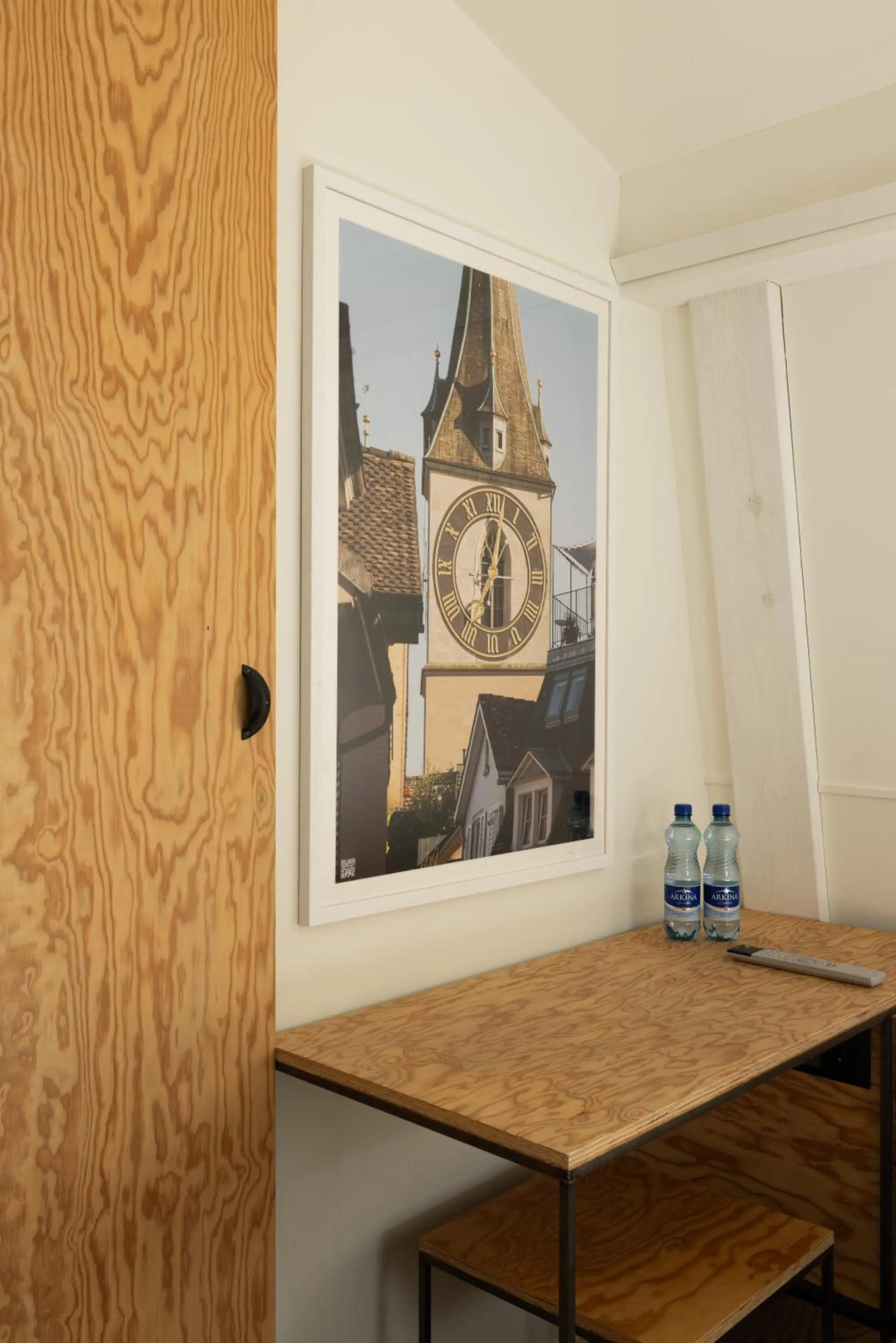 Photo of the whole room in Fred Guest House Hauptbahnhof - Self Check-in